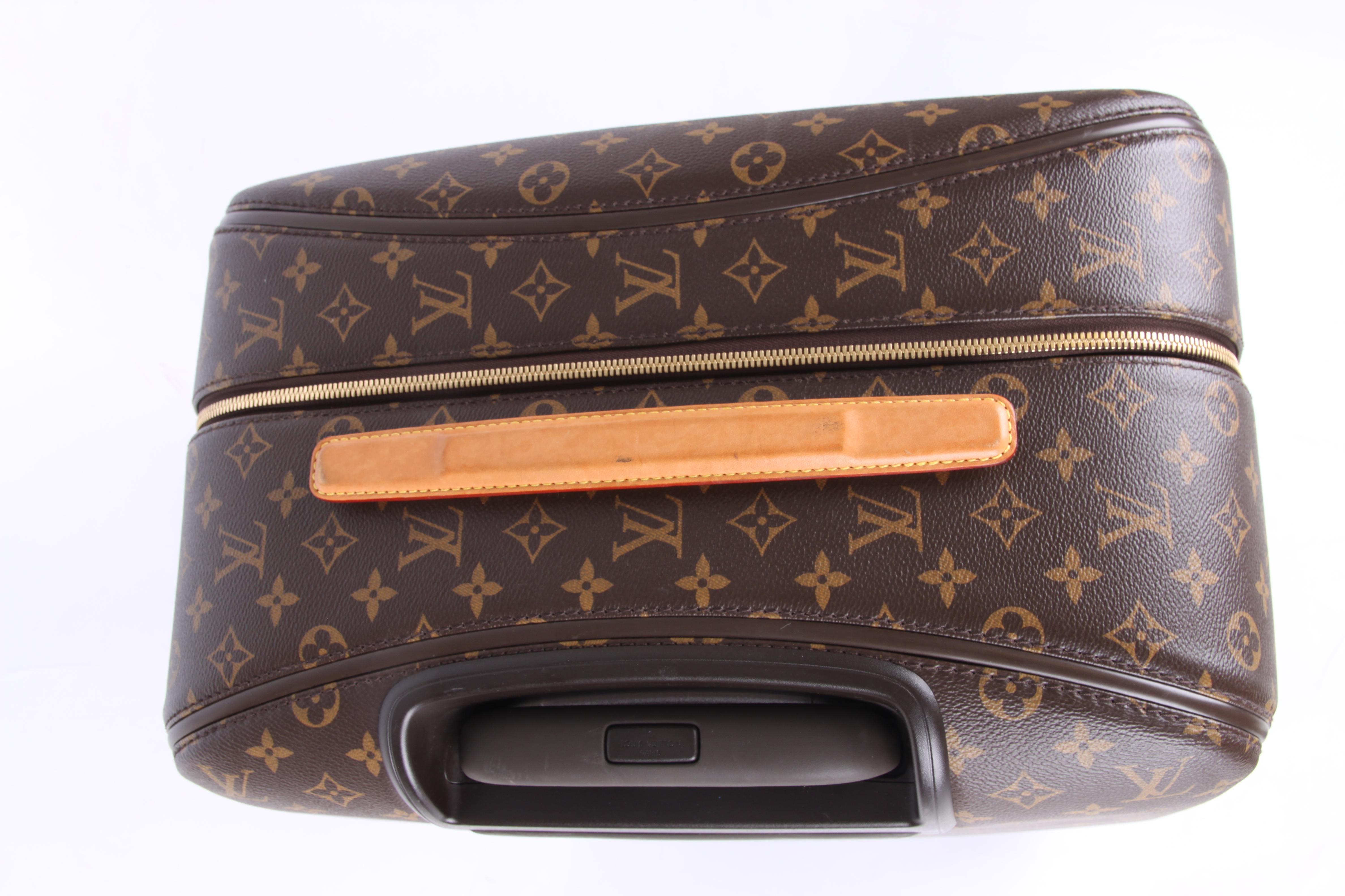   Louis Vuitton Monogram Zephyr 70 Rolling Luggage Bag Suitcase - brown   In Good Condition For Sale In Baarn, NL