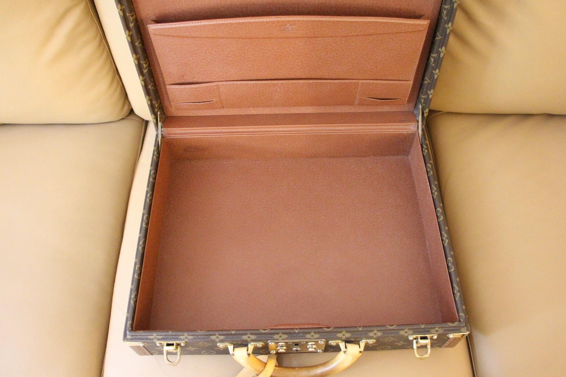 Louis Vuitton Monogramm Briefcase, Vuitton President Briefase For Sale 13