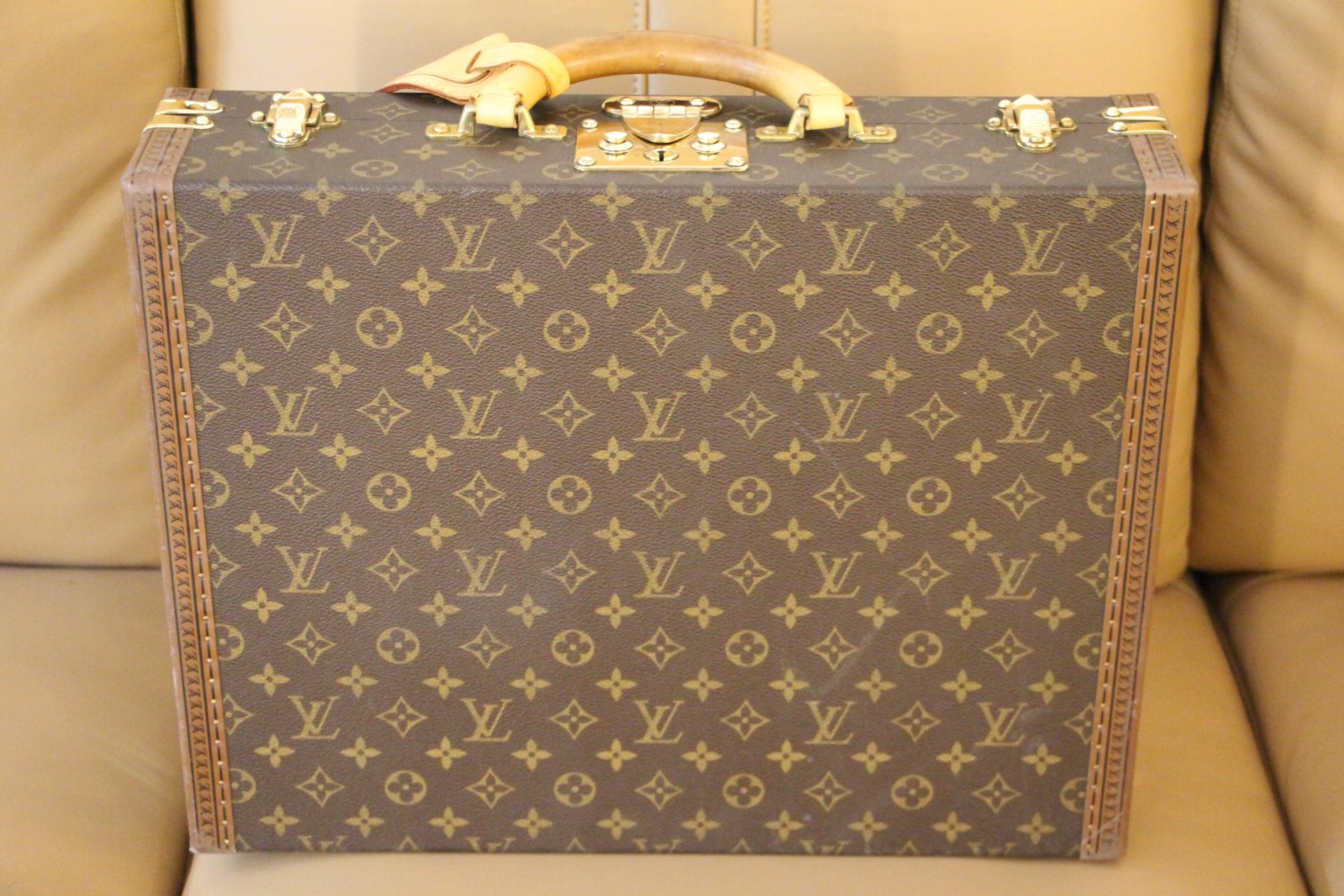 Louis Vuitton Monogramm Briefcase, Vuitton President Briefase Bon état - En vente à Saint-ouen, FR