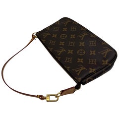 Louis Vuitton Monogramm Pochette Pouch