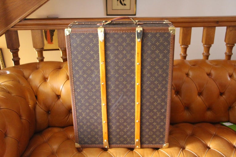 Sold at Auction: LOUIS VUITTON MONOGRAM CANVAS SHOE TRUNK, Serial #965334.  - 27 in. x 20 3/4 in. x 9 in.