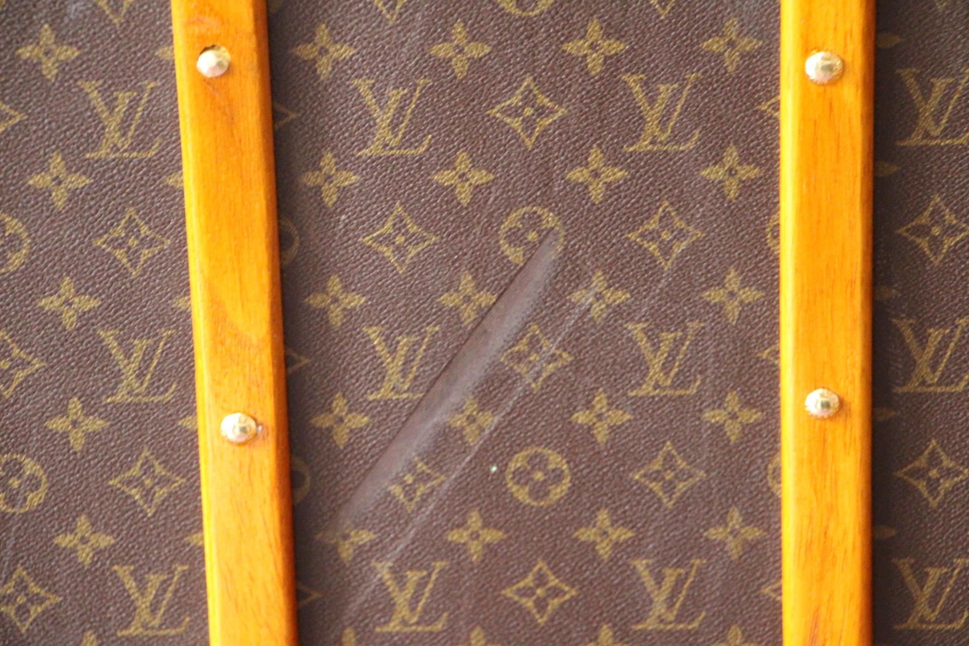 lv shoe trunk