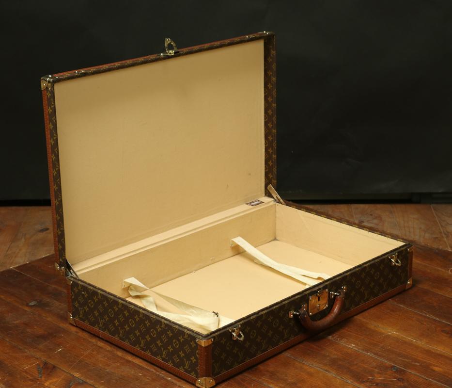 Louis Vuitton Monogrammed Suitcase, 1950s For Sale 3