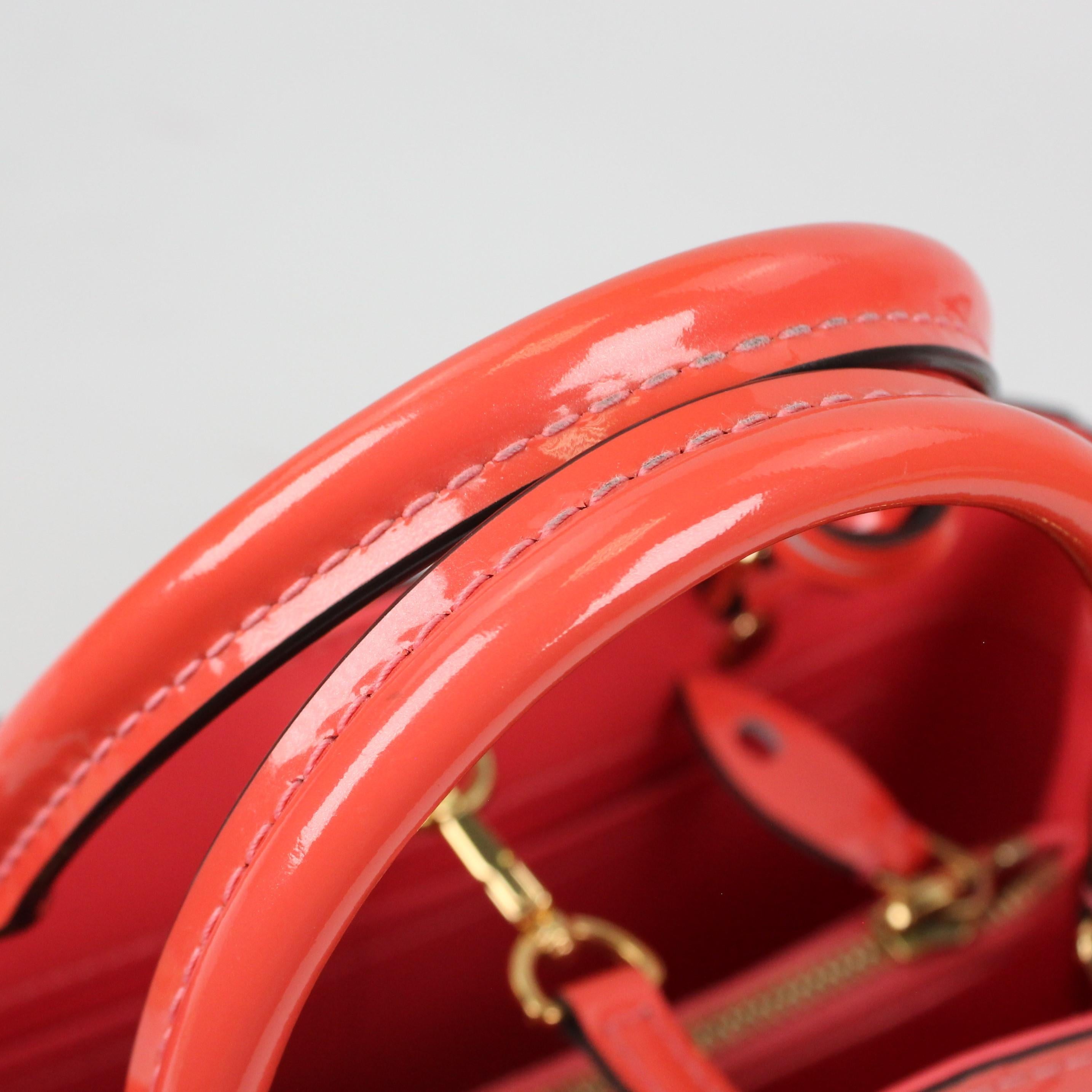 Louis Vuitton Montaigne BB patent leather handbag For Sale 5