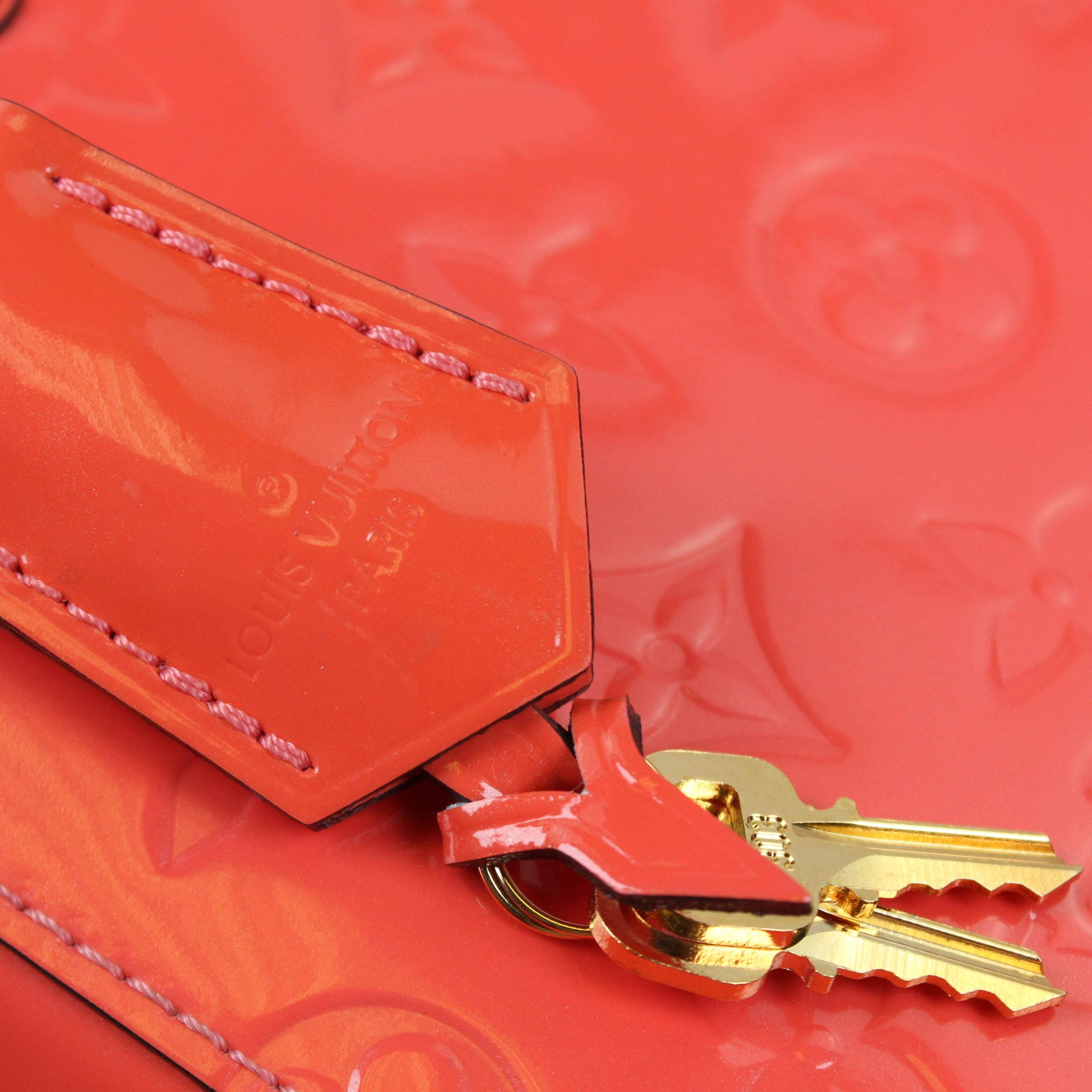 Louis Vuitton Montaigne BB patent leather handbag For Sale 9