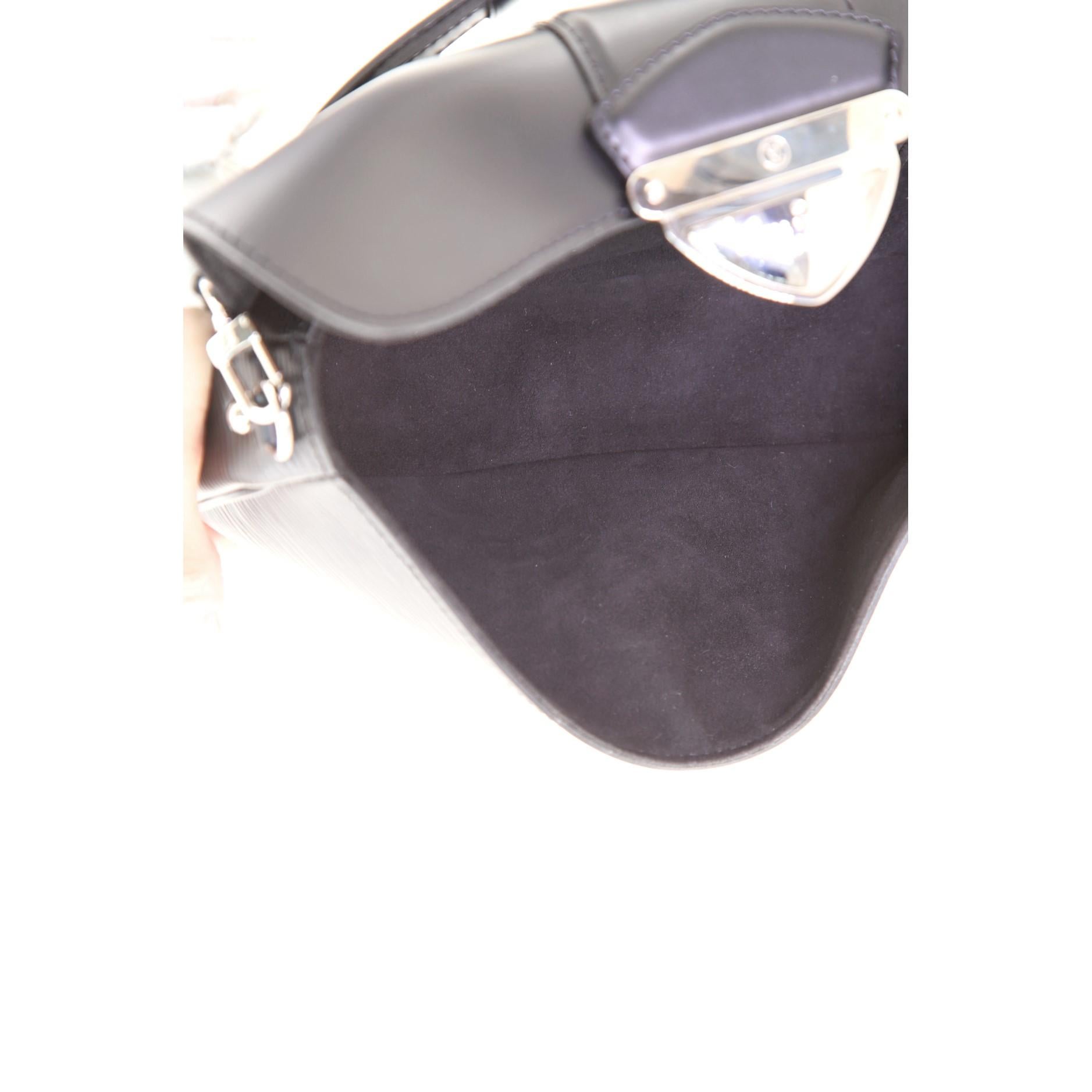 Louis Vuitton Louis Vuitton Montaigne Clutch Epi Leder 1