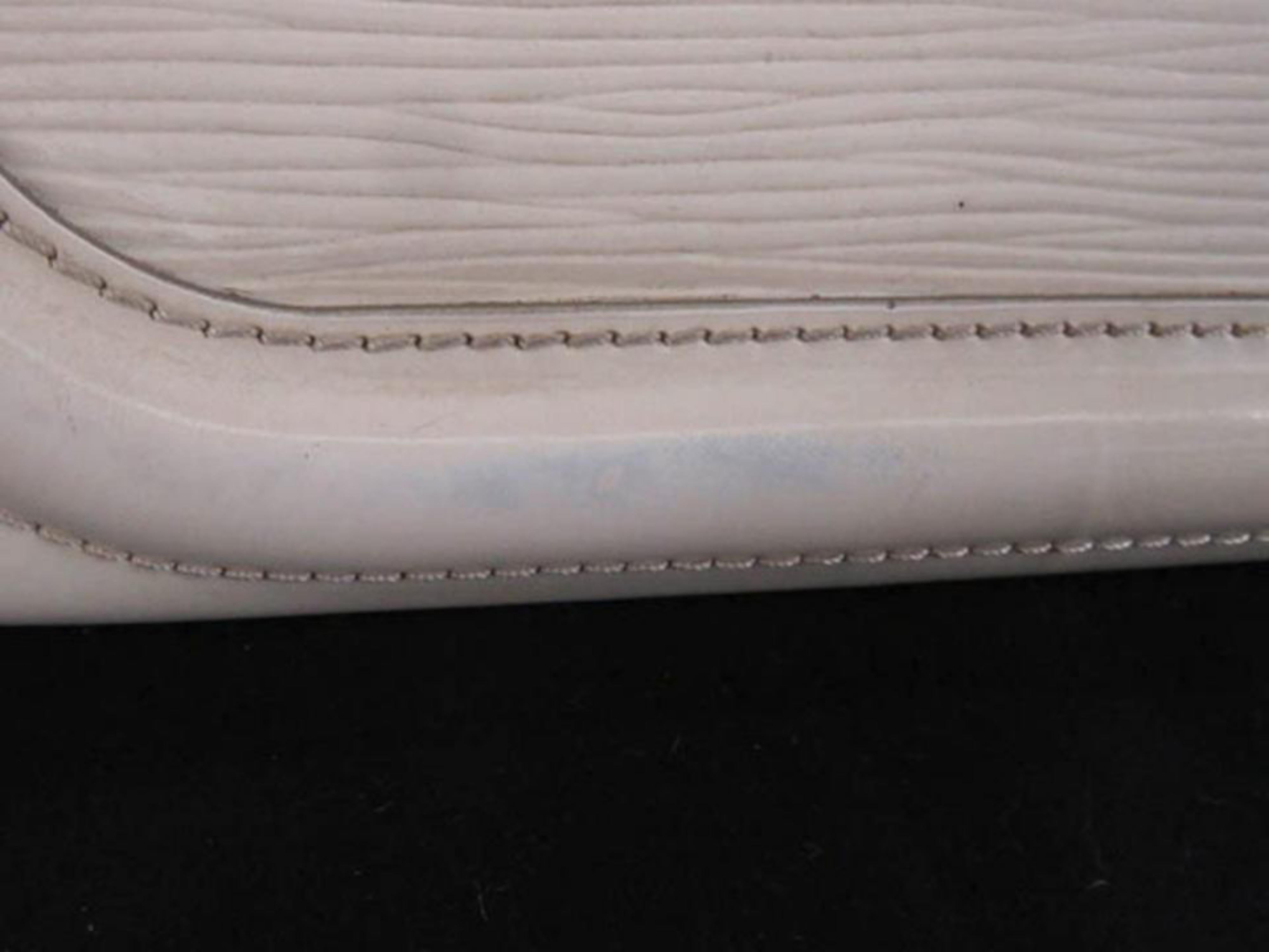 Louis Vuitton Montaigne Ivory Epi Pm 218908 White Leather Satchel For Sale 6