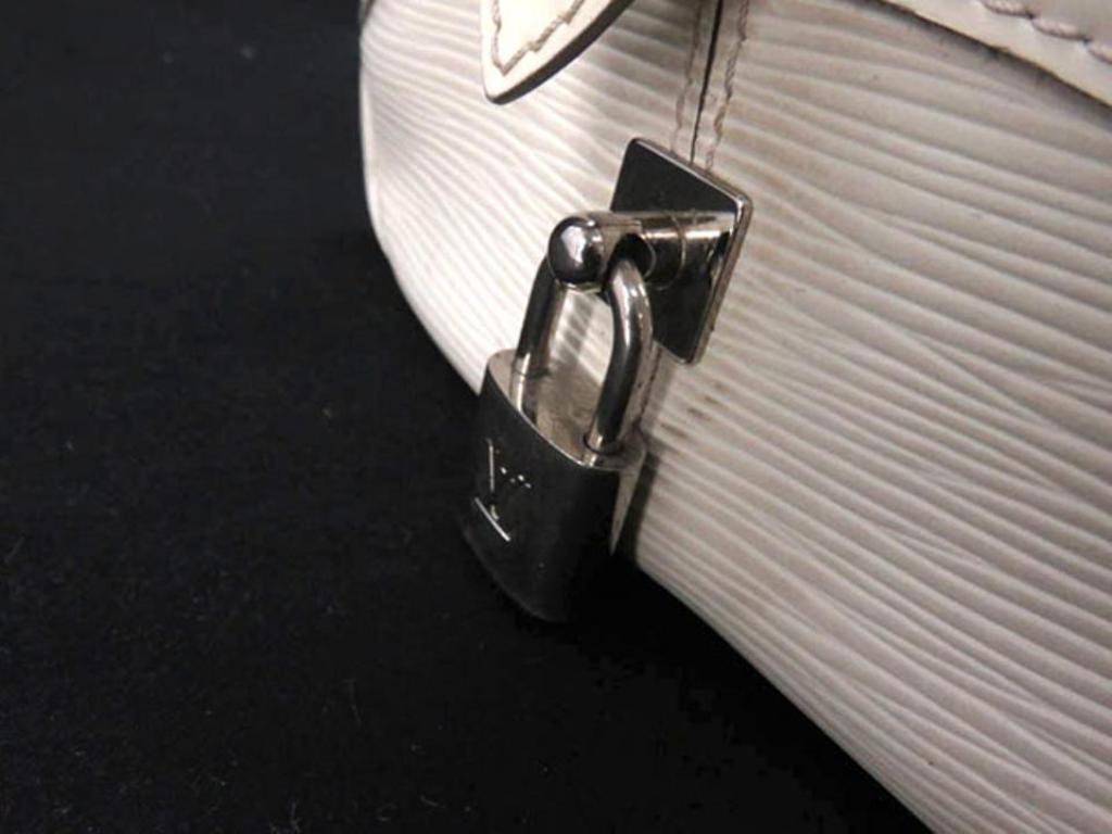 Women's Louis Vuitton Montaigne Ivory Epi Pm 218908 White Leather Satchel For Sale