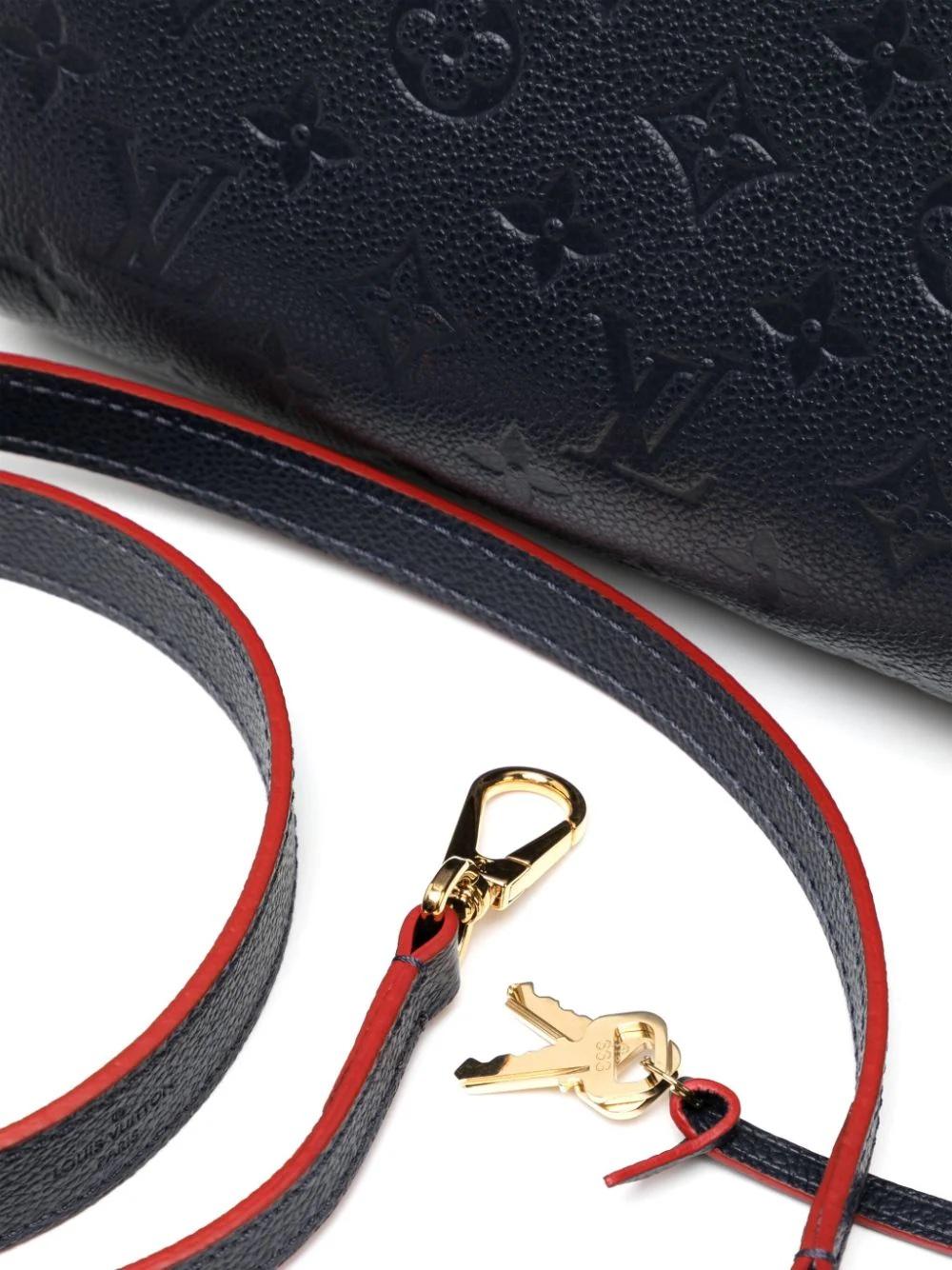 Louis Vuitton Montaigne MM Handbag In Excellent Condition In London, GB