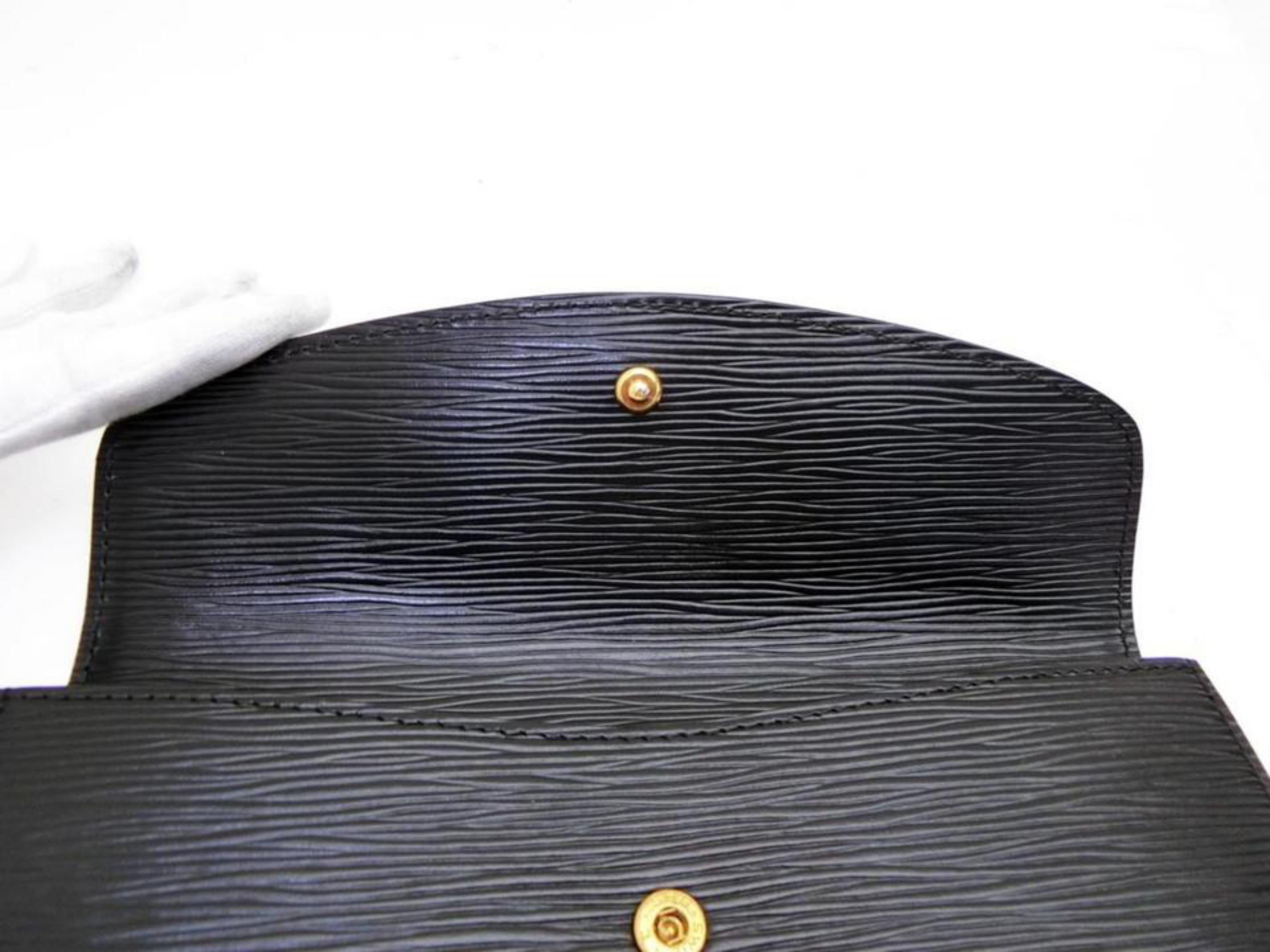 Louis Vuitton Montaigne Pochette (Ultra Rare) Noir 229147 Black Leather Clutch im Zustand „Hervorragend“ in Forest Hills, NY