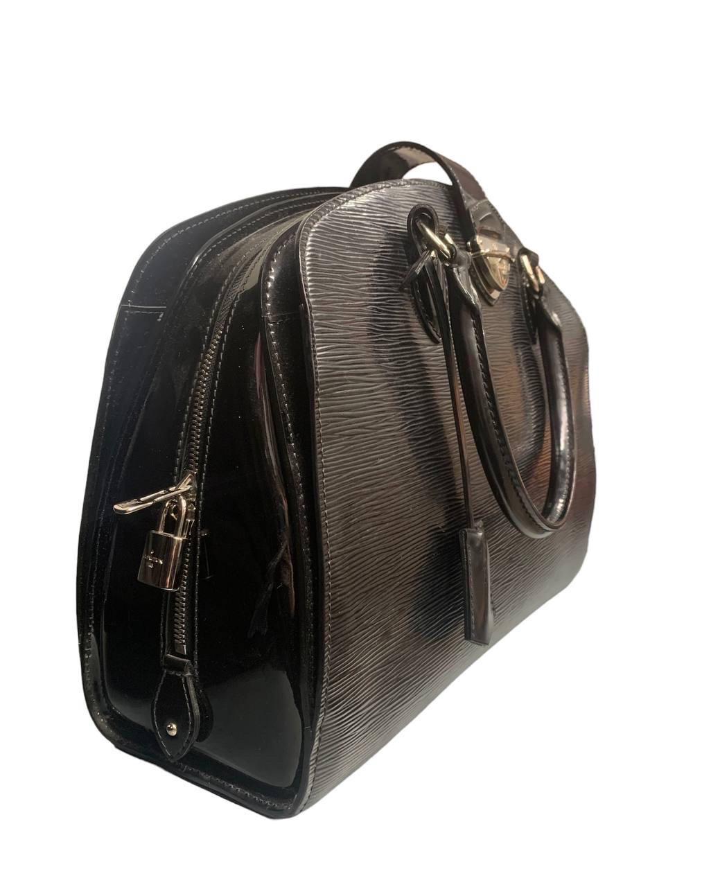 Louis Vuitton Montaigne Vintage Bag Black Epi Leather  For Sale 1