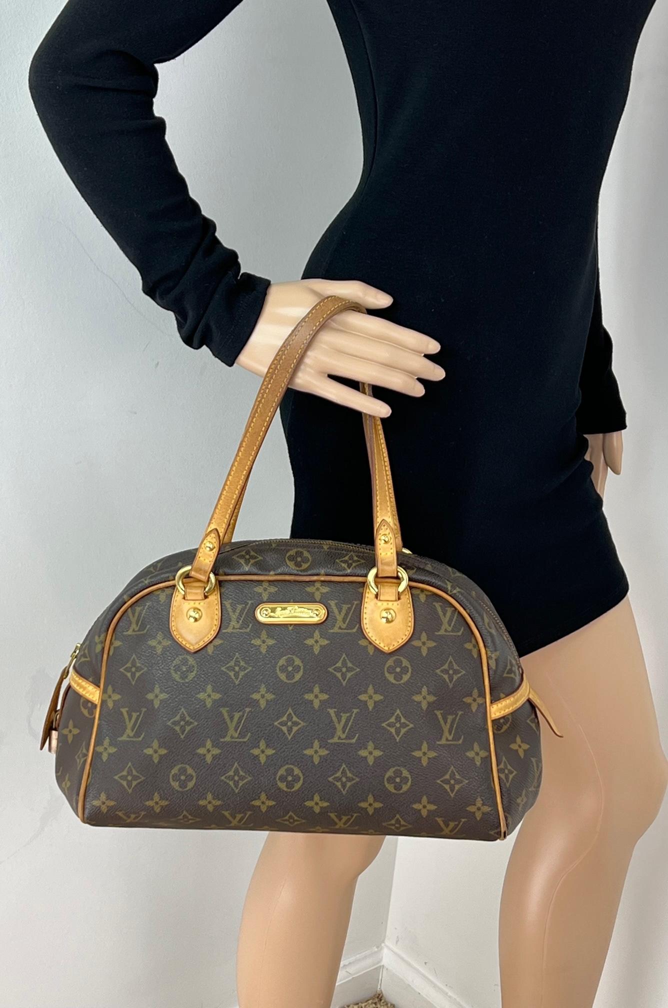 Women's LOUIS VUITTON MONTORGUEIL PM  Monogram Canvas Shoulder Hand Bag