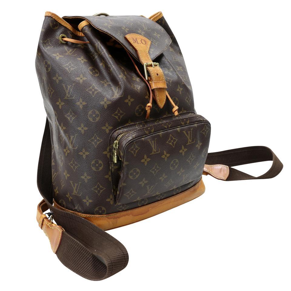 Named after Montsouris Park on the southern edge of France, the Louis Vuitton Montsouris GM Bag is great for ultimate hands-free convenience. It features a spacious compartment that closes with a drawstring and buckled flap for added security. The