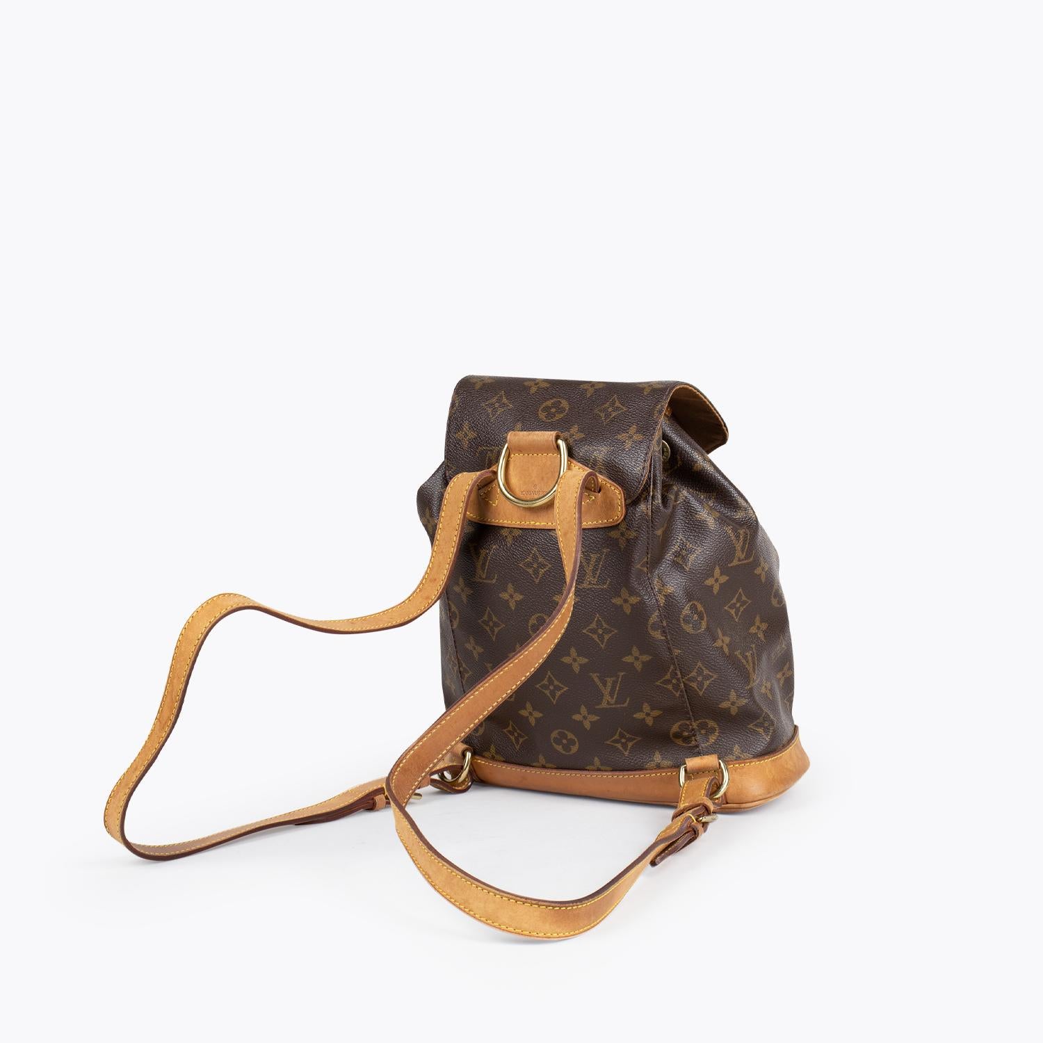 Louis Vuitton Montsouris MM Backpack In Good Condition In Sundbyberg, SE