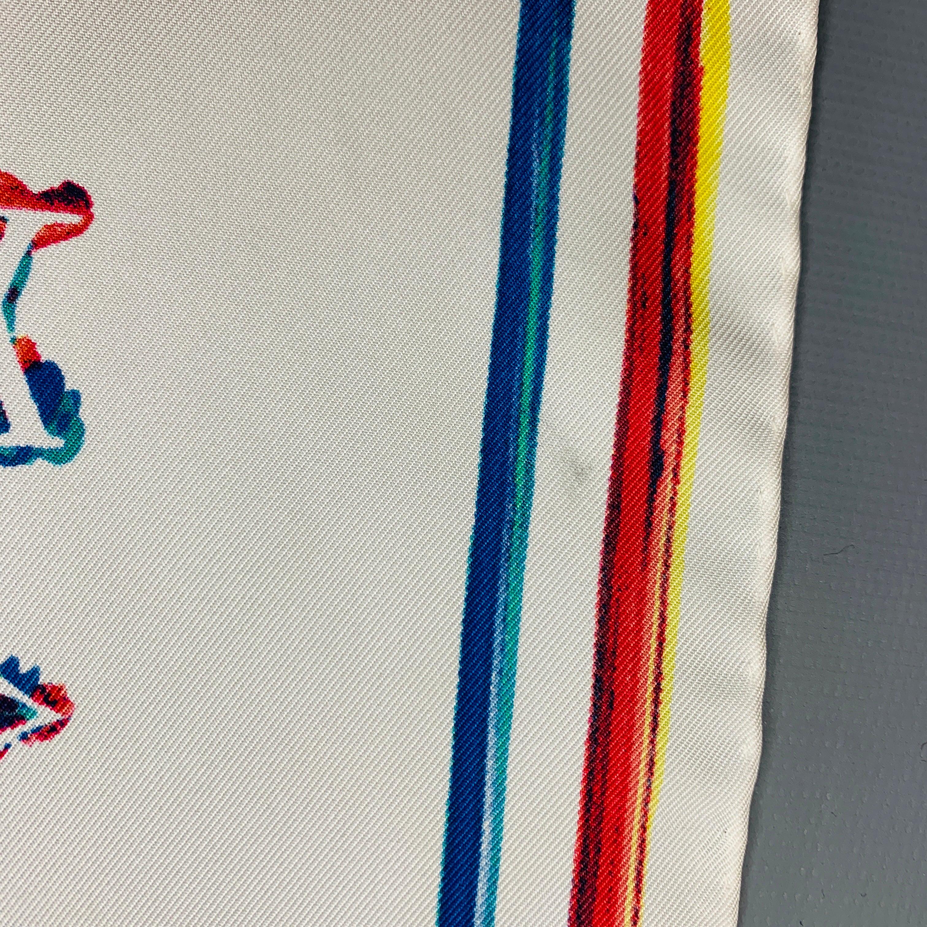 LOUIS VUITTON - Foulard en soie imprimé d'un monogramme multicolore Pour hommes en vente