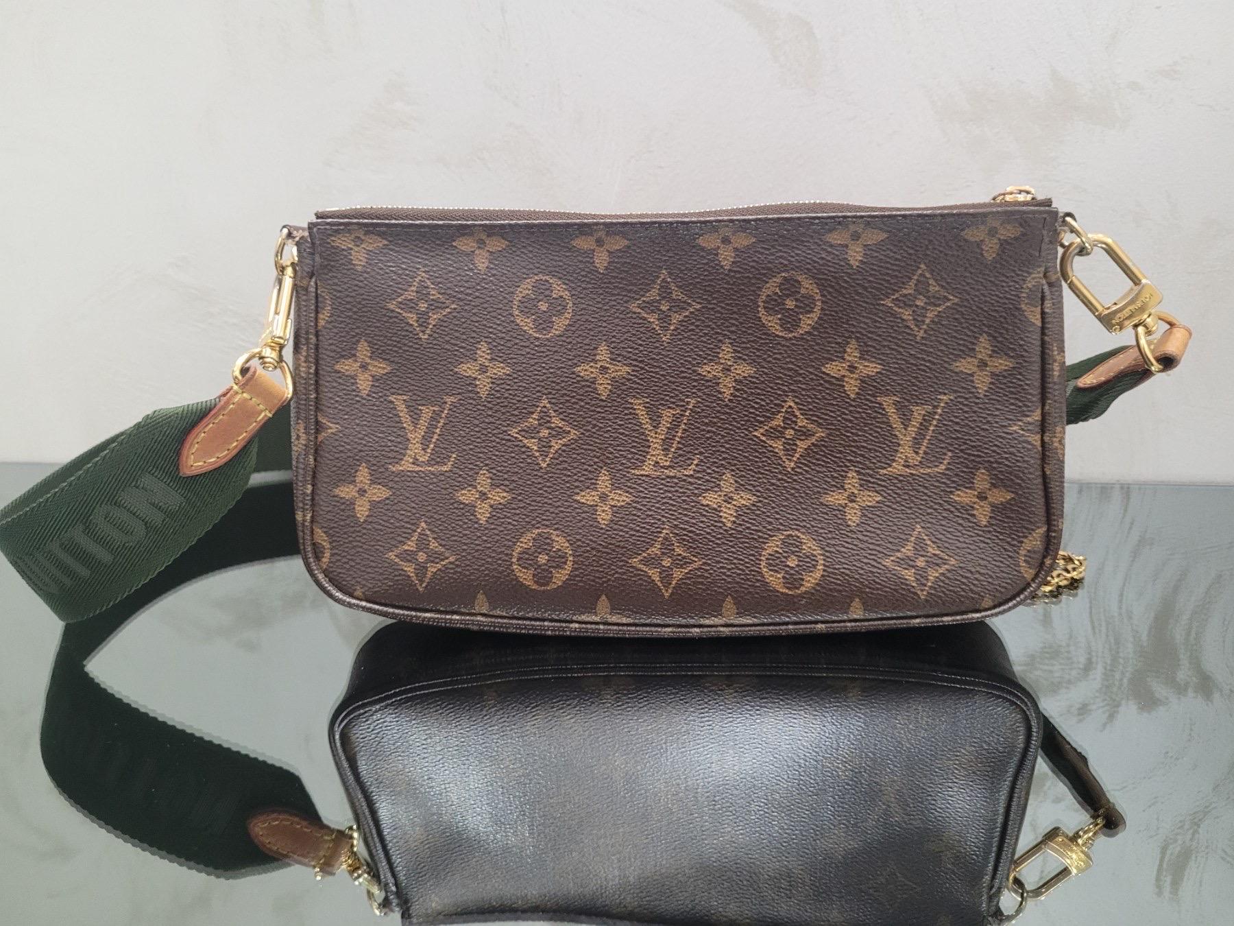 Louis Vuitton Multi Pochette Accessoires Borsa a tracolla in vendita 1