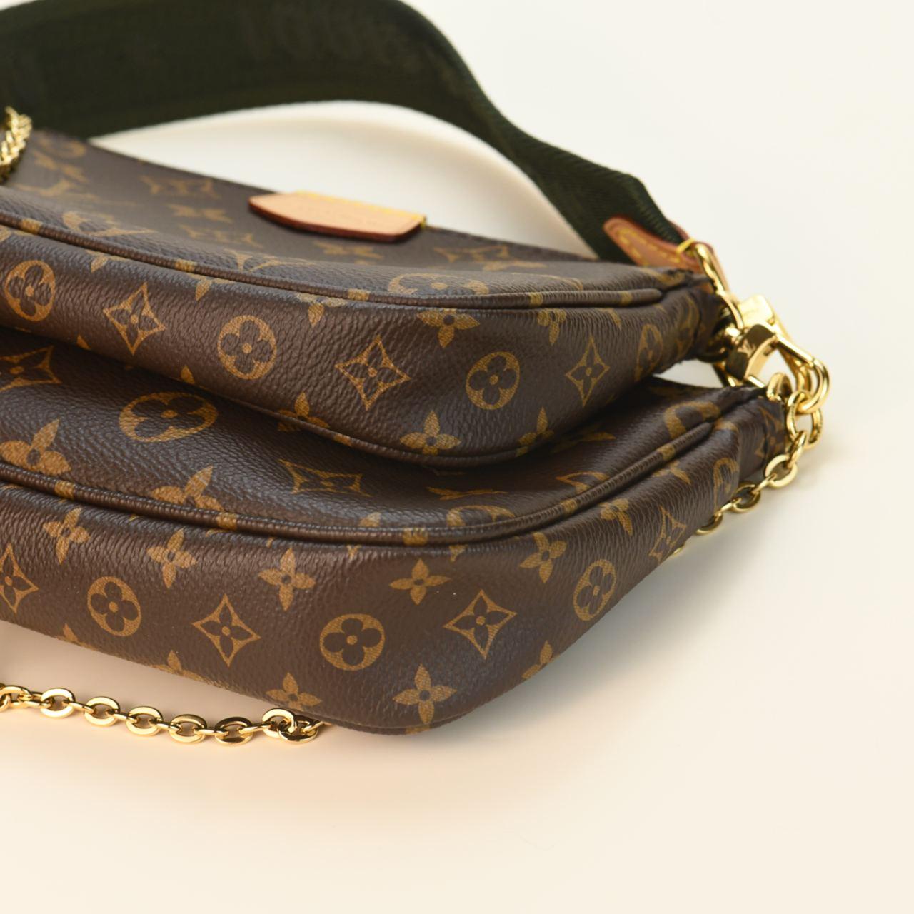 Louis Vuitton Multi Pochette Accessoires Monogram Canvas Bag For Sale 5