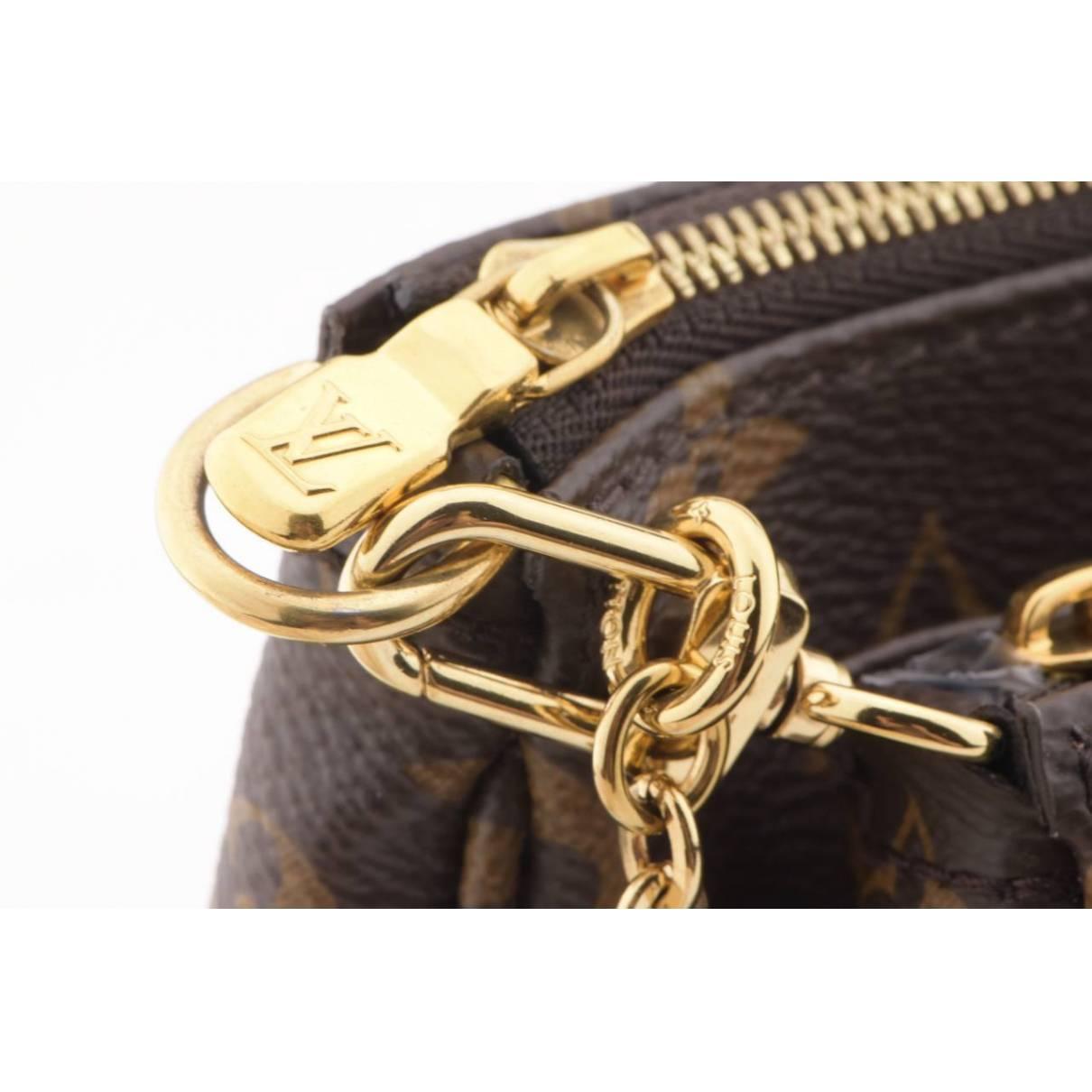Mehr Pochette-Accessoires aus Segeltuch mit Monogramm von Louis Vuitton (Schwarz) im Angebot