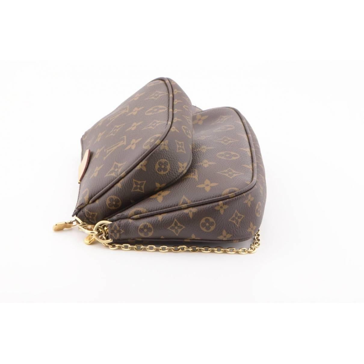 Louis Vuitton Multi Pochette Accessoires Monogram Canvas Bag In Excellent Condition For Sale In Banbury, GB