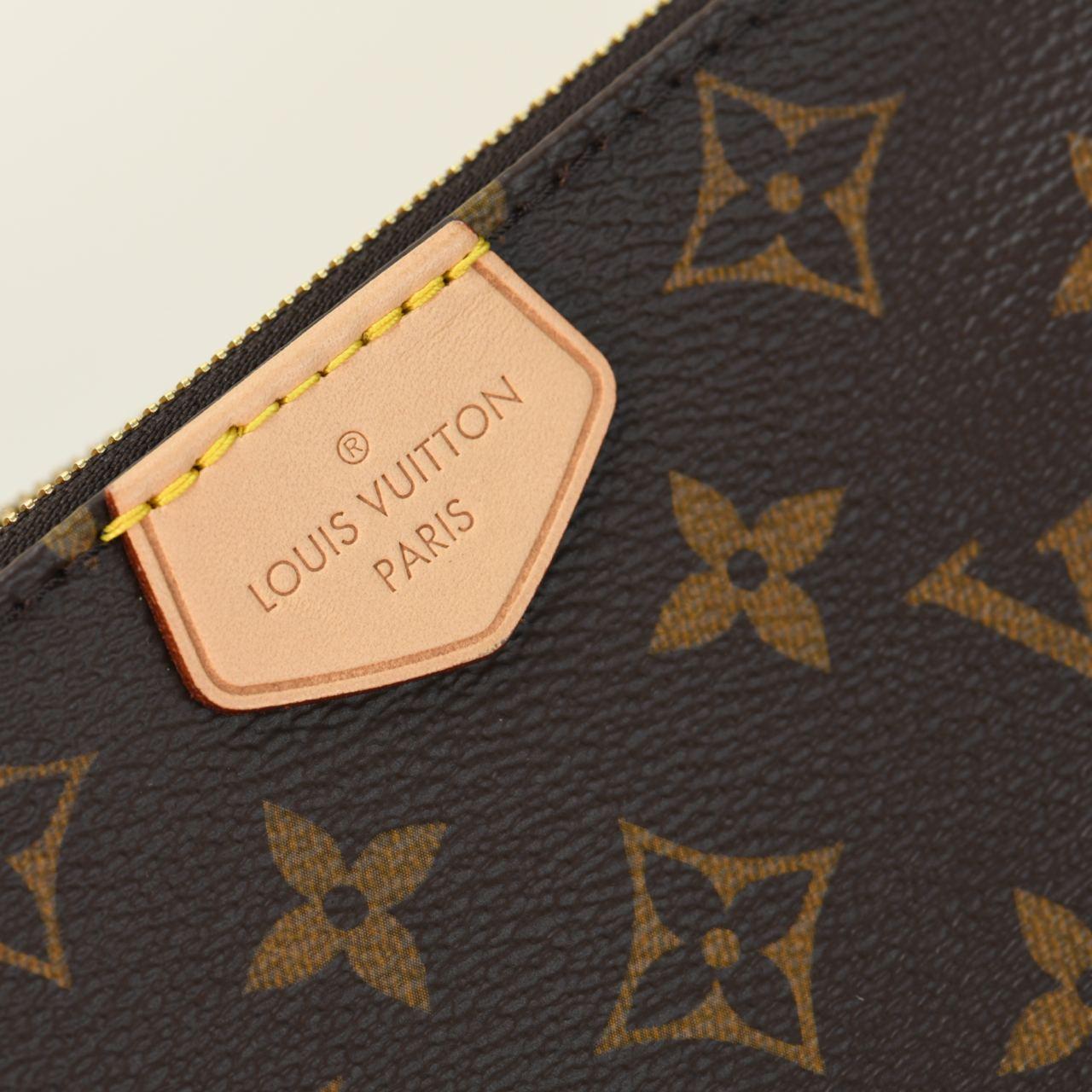 Louis Vuitton Multi Pochette Accessoires Monogram Canvas Bag For Sale 2