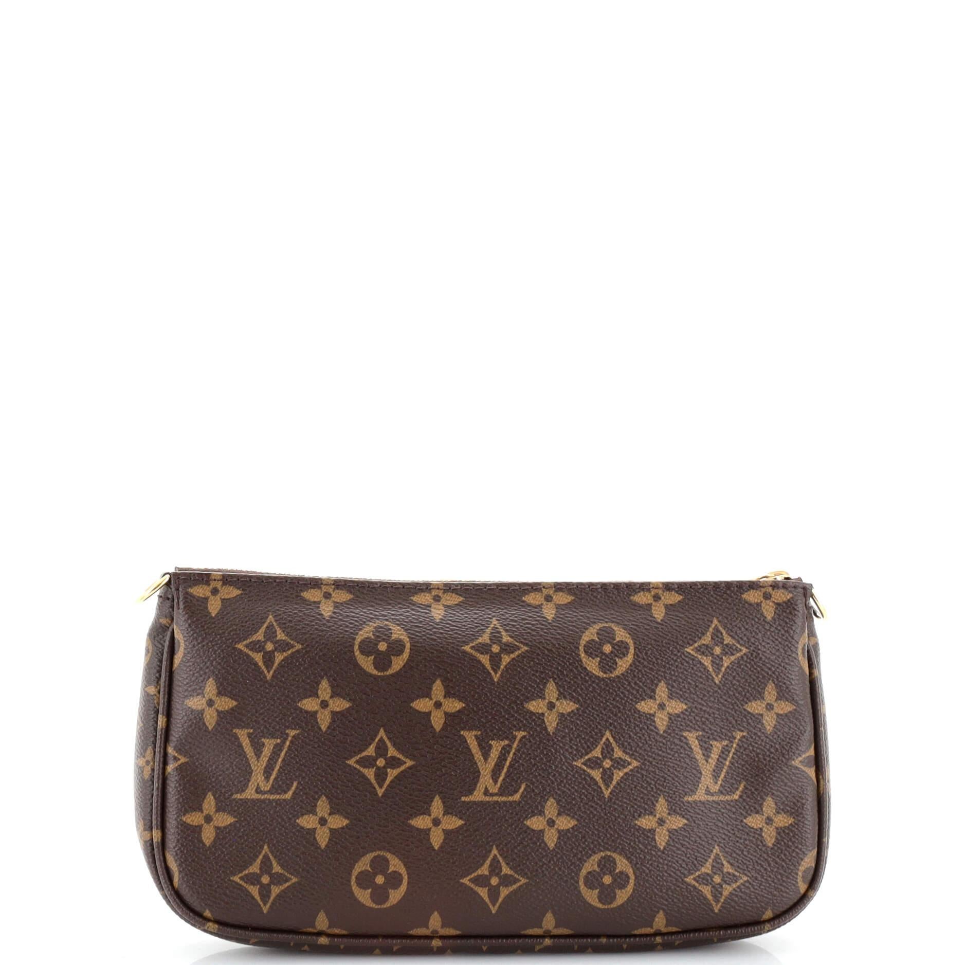 Louis Vuitton Multi Pochette Accessoires Monogram Canvas In Good Condition For Sale In NY, NY