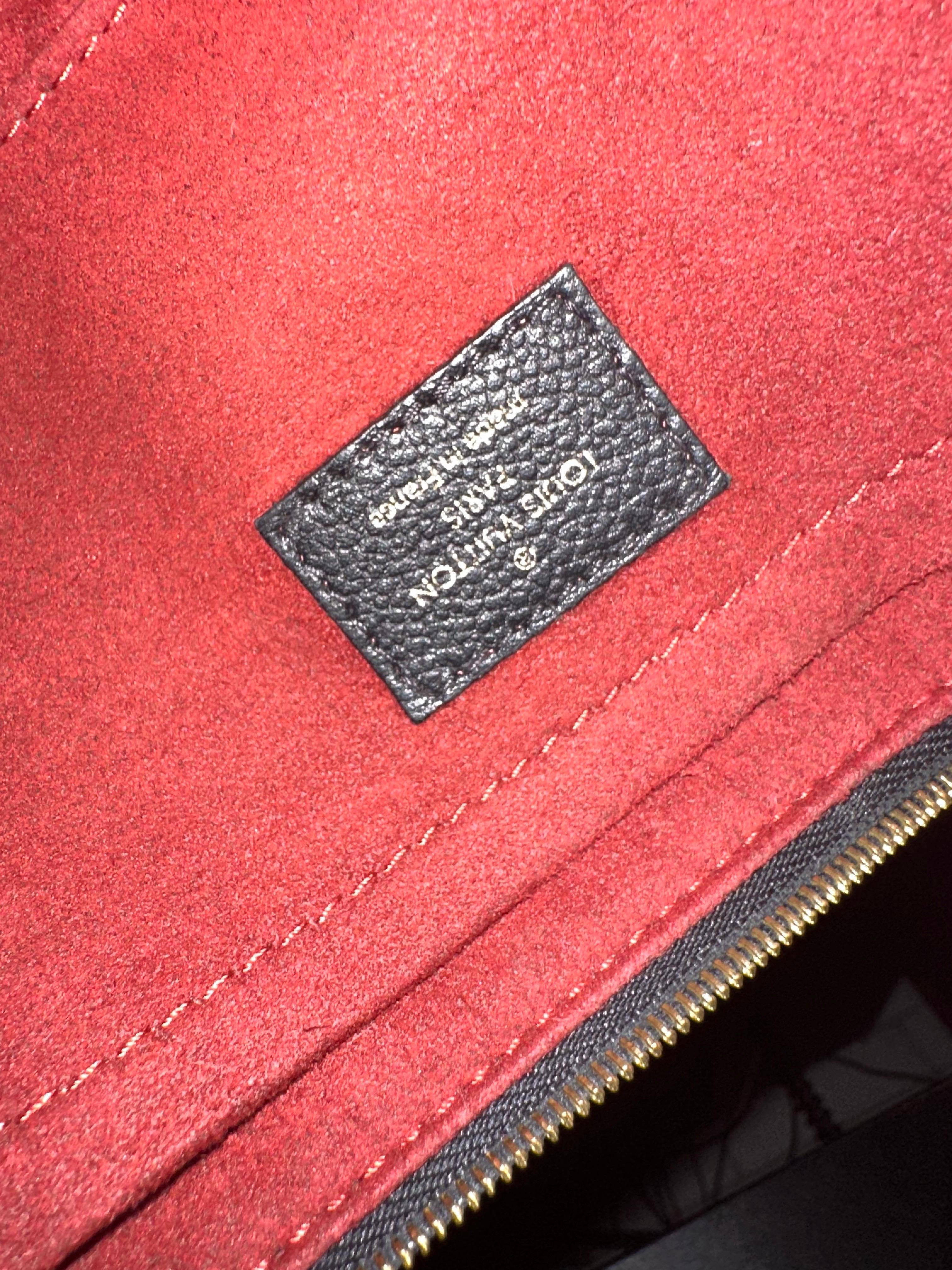 Louis Vuitton Multi Pochette Accessoires Borsa in pelle con impianto Monogram in vendita 4