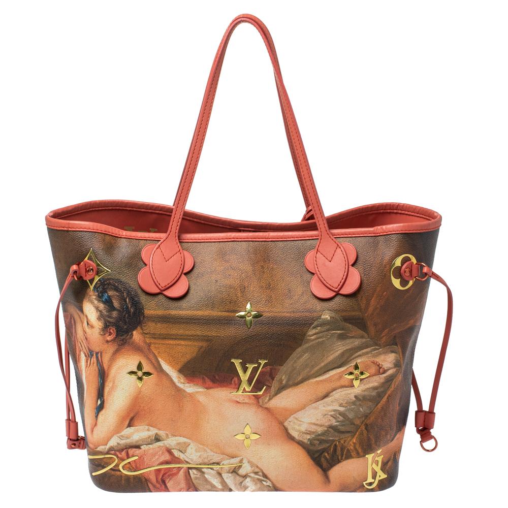 Blending luxury and art, the contemporary American artist, Jeff Koons unveiled the ‘Masters’ collection in collaboration with the French fashion house in 2017. The collection was a homage to some of the world’s greatest painters like Boucher. Louis