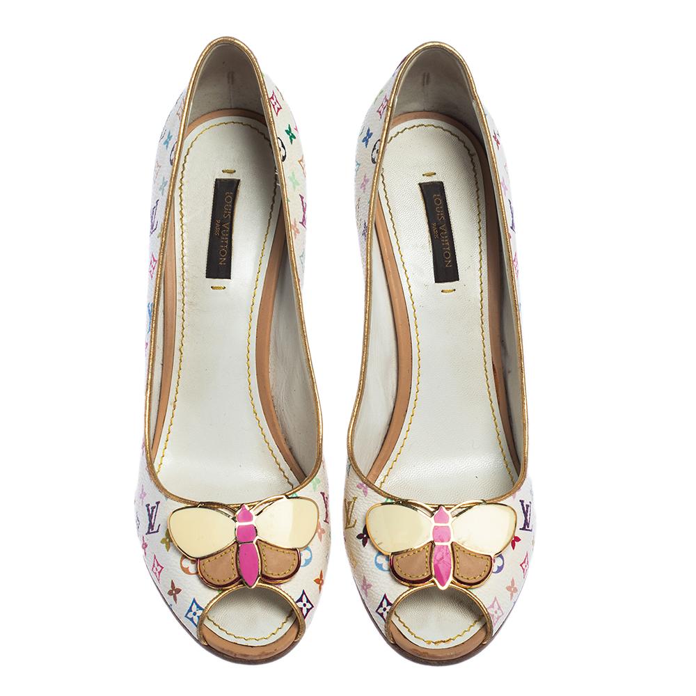 These pumps from Louis Vuitton are simple but a must-have. Crafted using multicolored monogram coated canvas, and balanced on wedges, the pumps are complete with butterfly detail on the vamps. They are high in both style and comfort.

Includes: