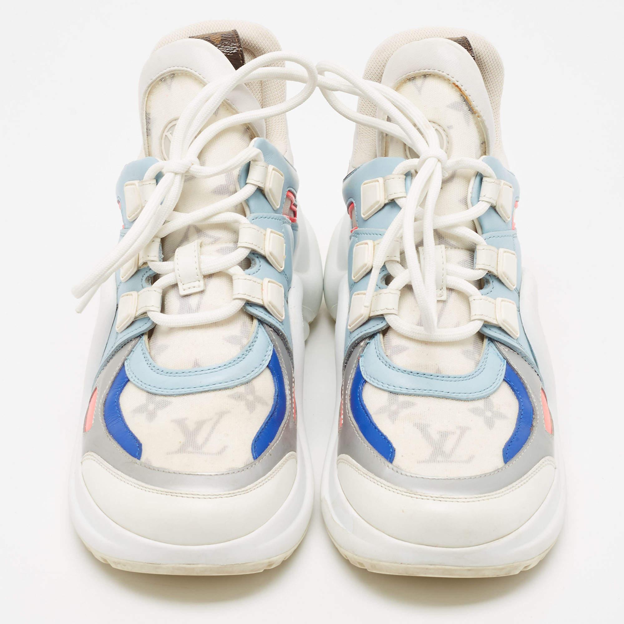 Step into fashion-forward luxury with these Louis Vuitton Archlight sneakers. These premium kicks offer a harmonious blend of style and comfort, perfect for those who demand sophistication in every step.

Includes: Original Dustbag


