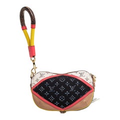Mehrfarbige Monogrammierte Nachtvögel-Pochette von Louis Vuitton