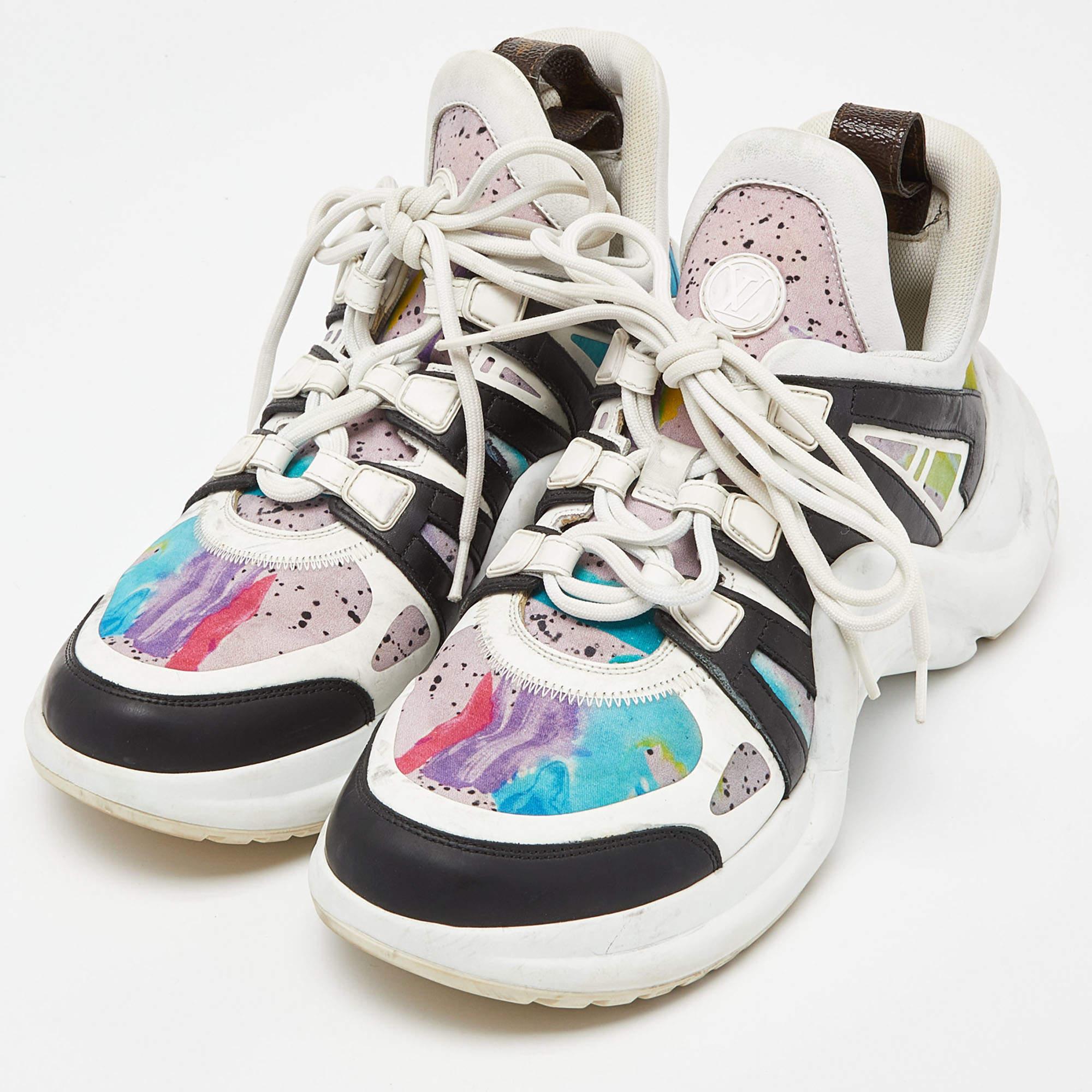 The Spring/Summer 2018 collection by Louis Vuitton introduced us to the Archlight sneakers at a time when the fever of chunky sneakers had just set in. The design is characterized by a futuristic vibe with a tinge of influence from vintage