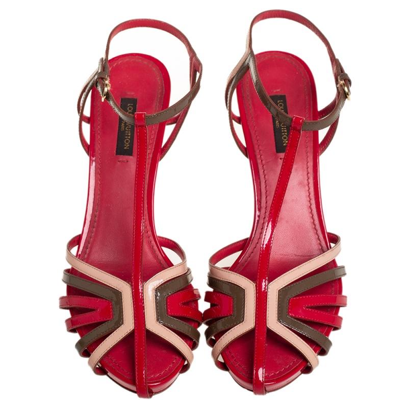 These sandals from Louis Vuitton are stunning and perfect for a host of occasions. Crafted from patent leather, they come in lovely shades. They feature a strappy vamp, a T-strap silhouette, buckled ankle straps, gold-tone hardware, and 9.5 cm