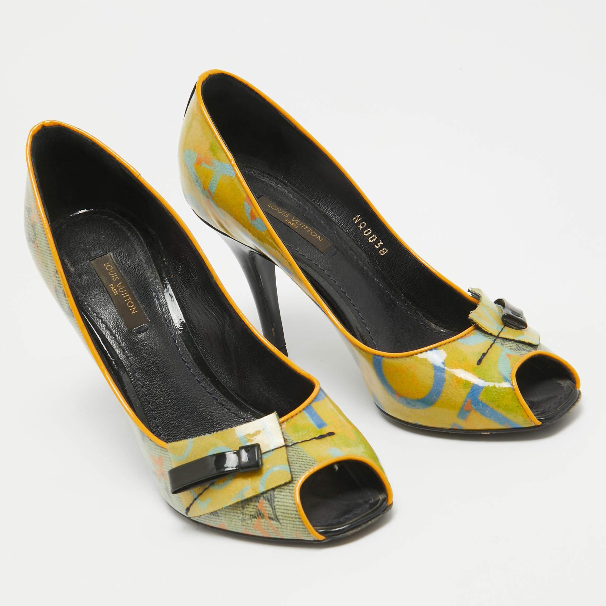 Louis Vuitton Multicolore PVC A Richard Prince Flash Pulp Pumps Size 36.5 Bon état - En vente à Dubai, Al Qouz 2