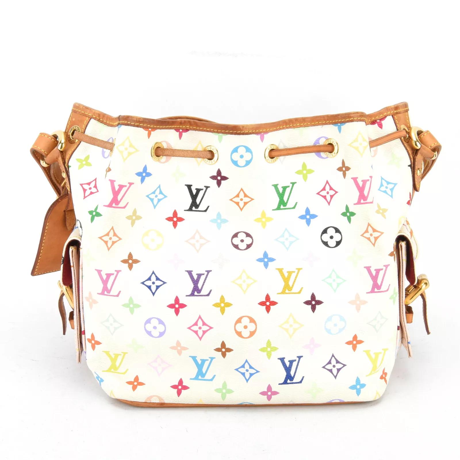 The Japanese pop artist Takashi Murakami worked to revamp the traditional monogram toile and give it a splash of colour. He created a new vibrant canvas with 33 colours on white canvas as seen in this Noe bag.

Size: PM (Petit Modèle)
Color: white