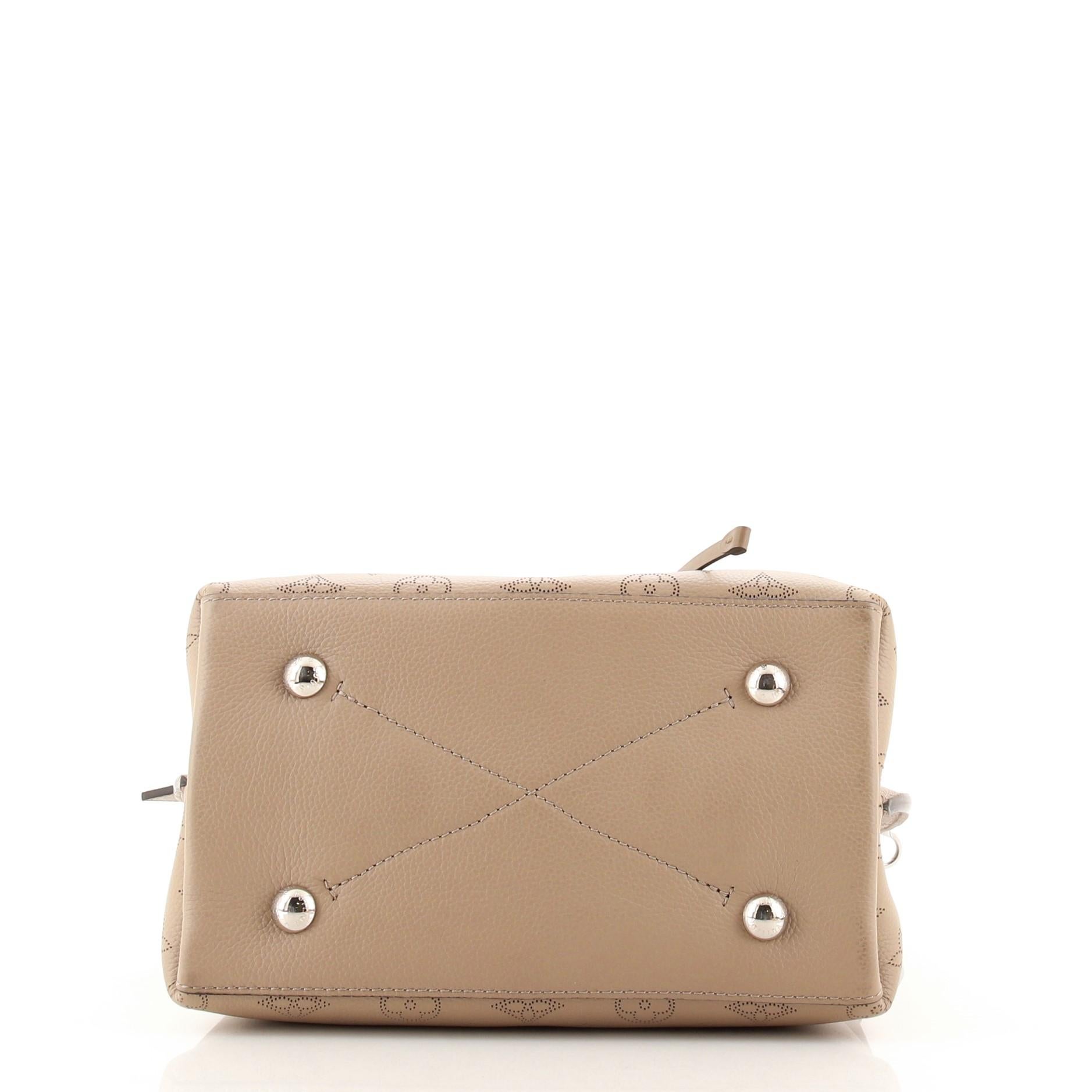 Louis Vuitton Muria Eimertasche aus Mahina-Leder für Damen oder Herren