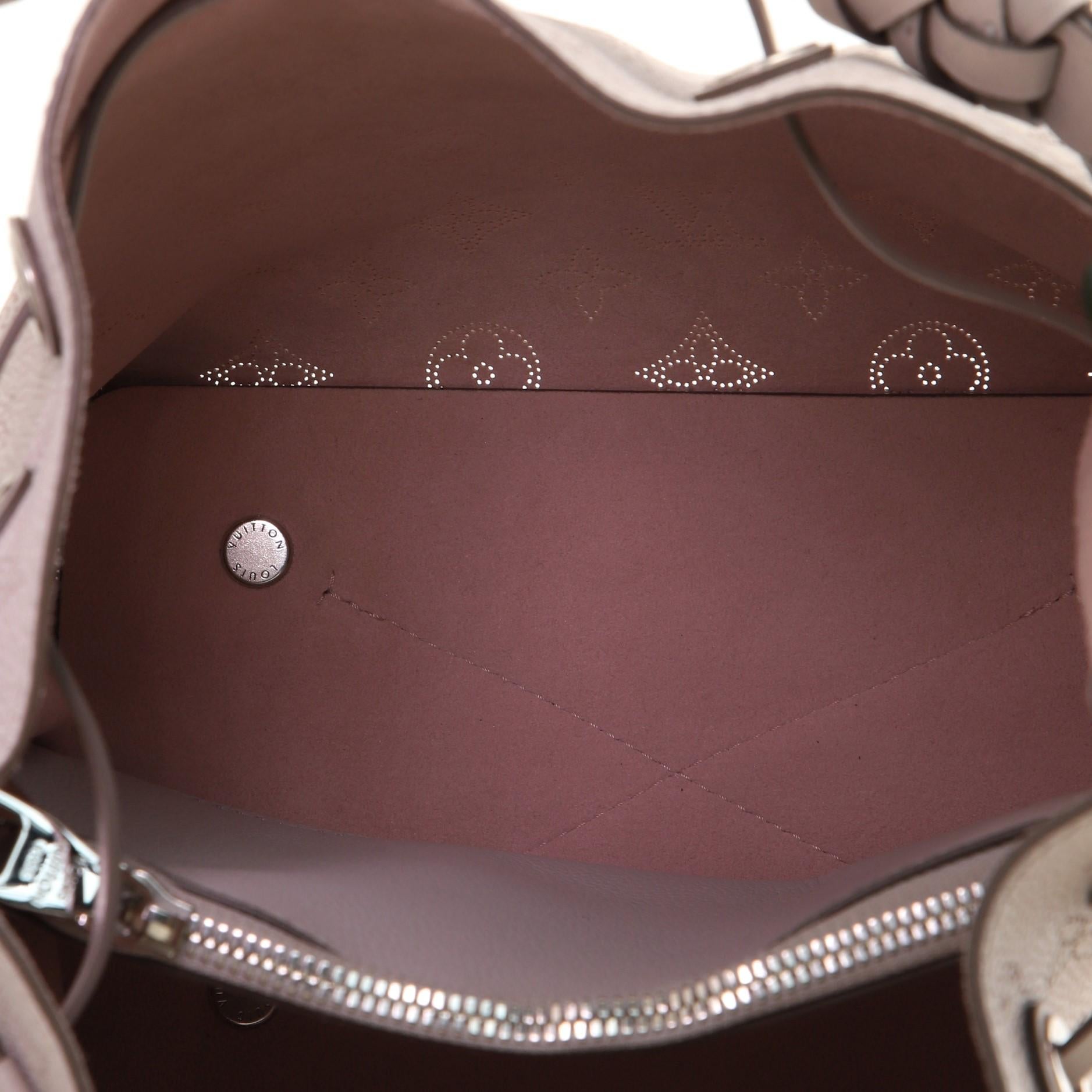 Beige Louis Vuitton Muria Bucket Bag Mahina Leather