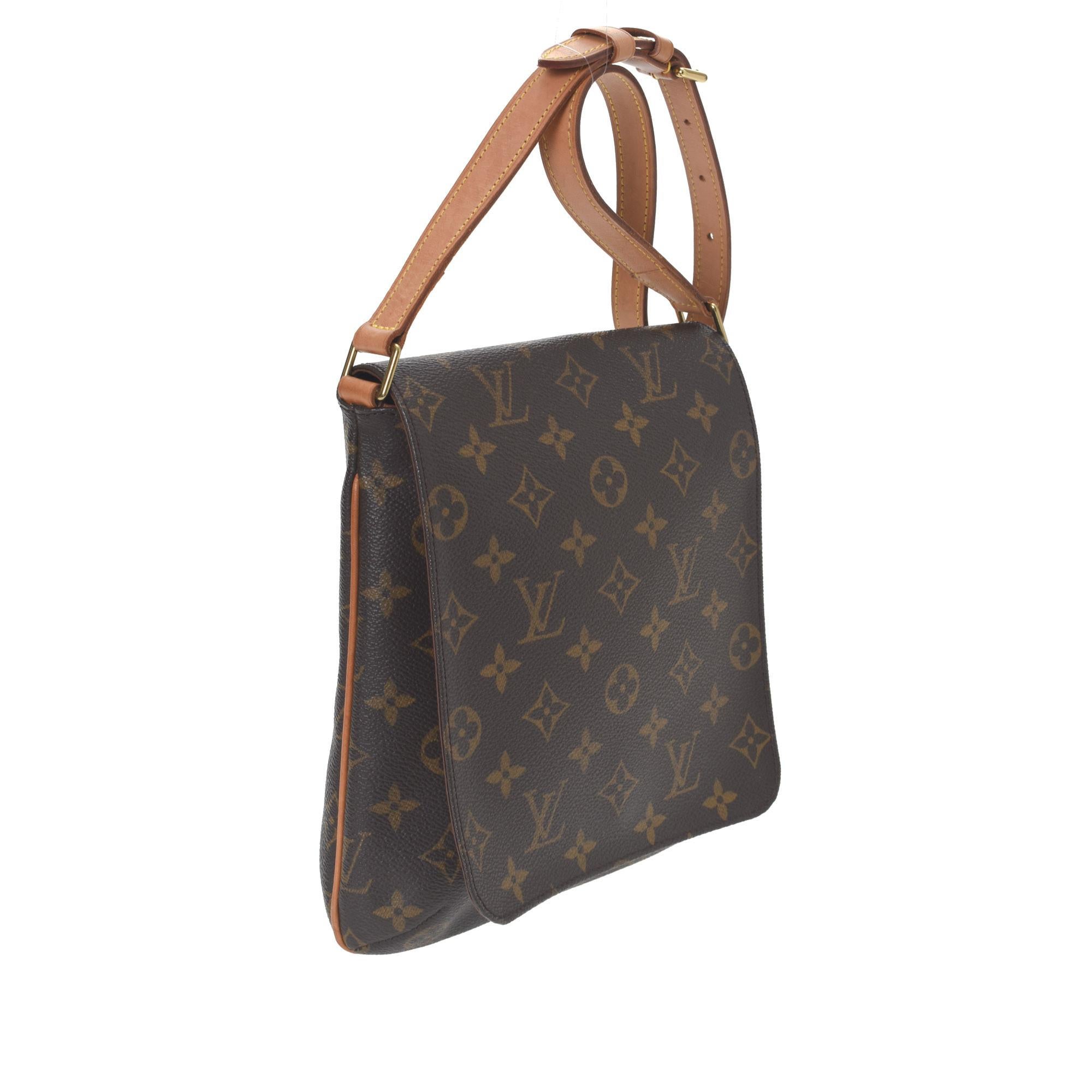 Vintage Louis Vuitton Musette Salsa Handbags with short strap in iconic monogram pattern. This bag is authenticated by LXRandCo. 
