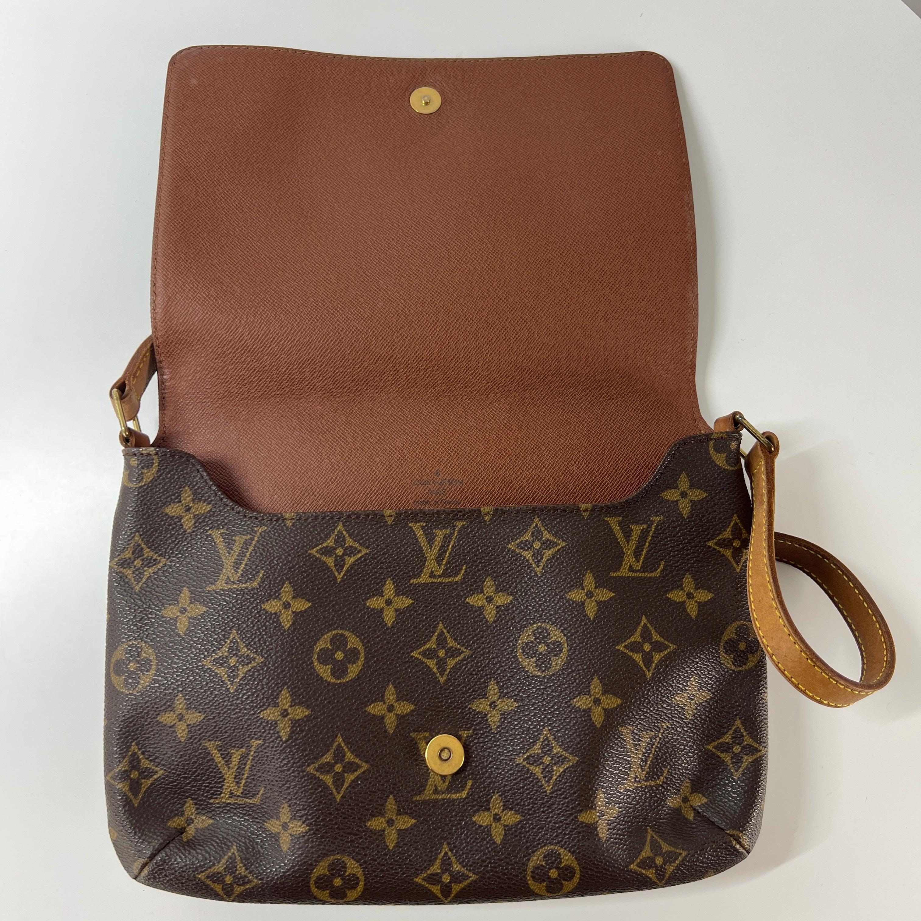 Noir Louis Vuitton Musette Shoulder Bag Monogram Canvas Brown 1999 en vente