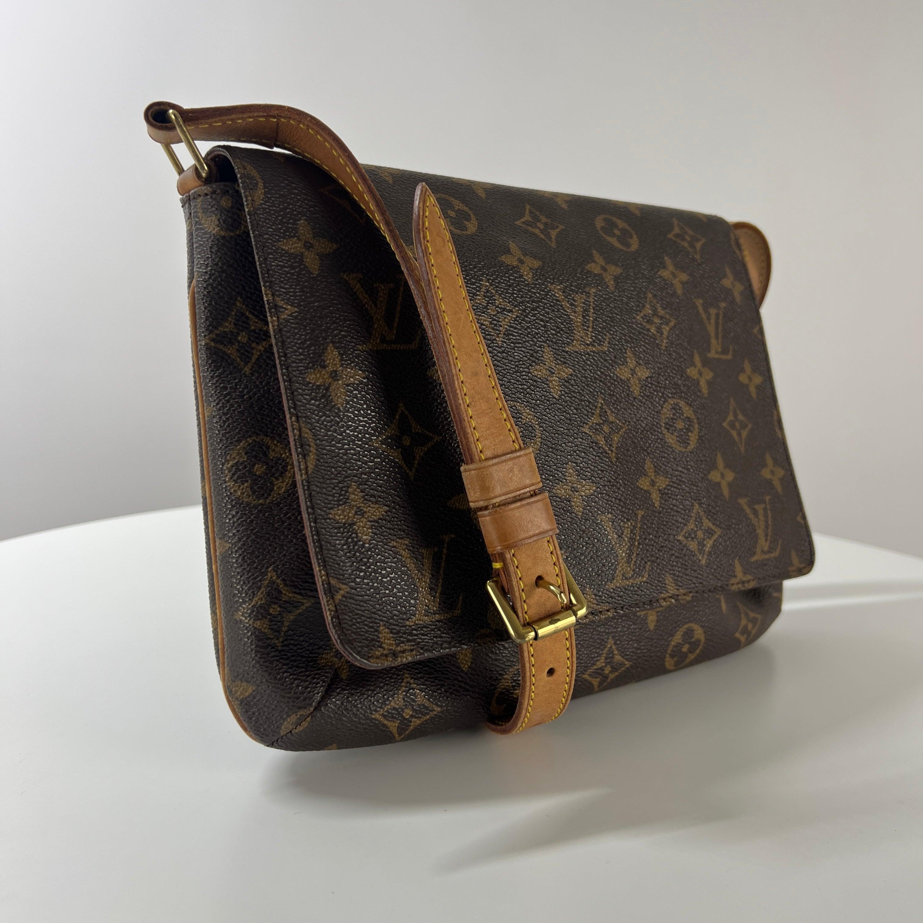 Louis Vuitton Musette Shoulder Bag Monogram Canvas Brown 1999 en vente 4