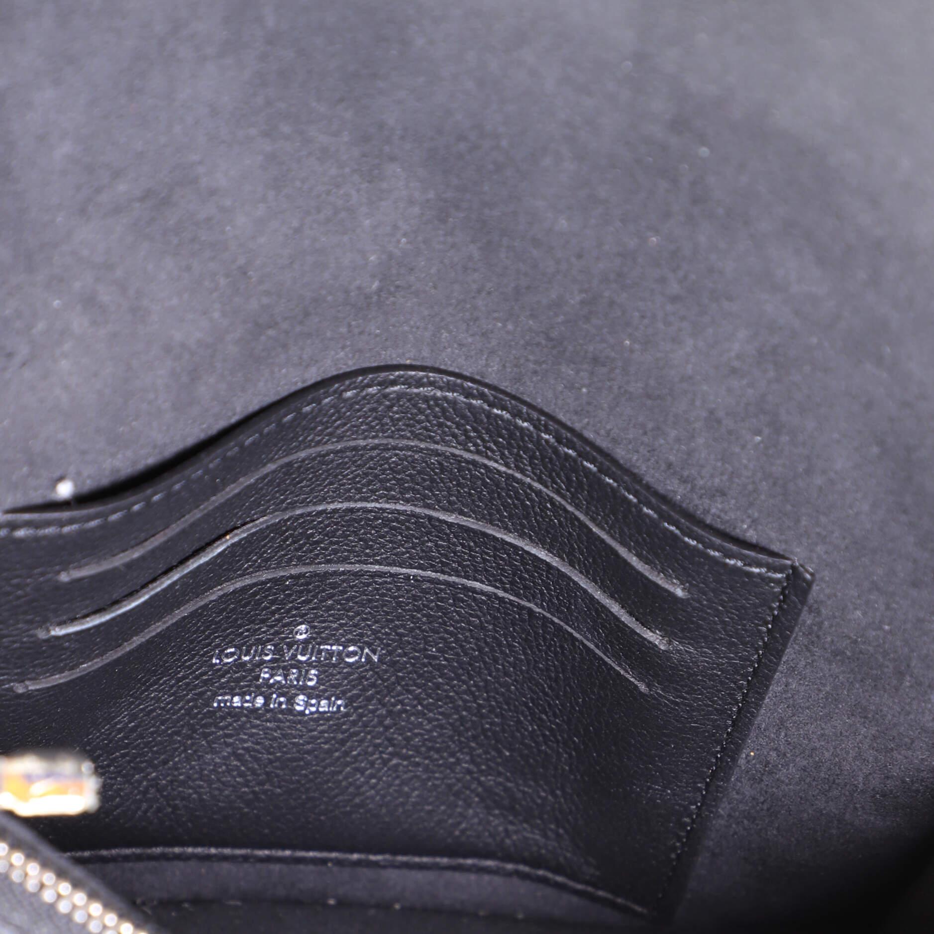 Louis Vuitton Mylockme Chain Pochette Leather In Good Condition In NY, NY