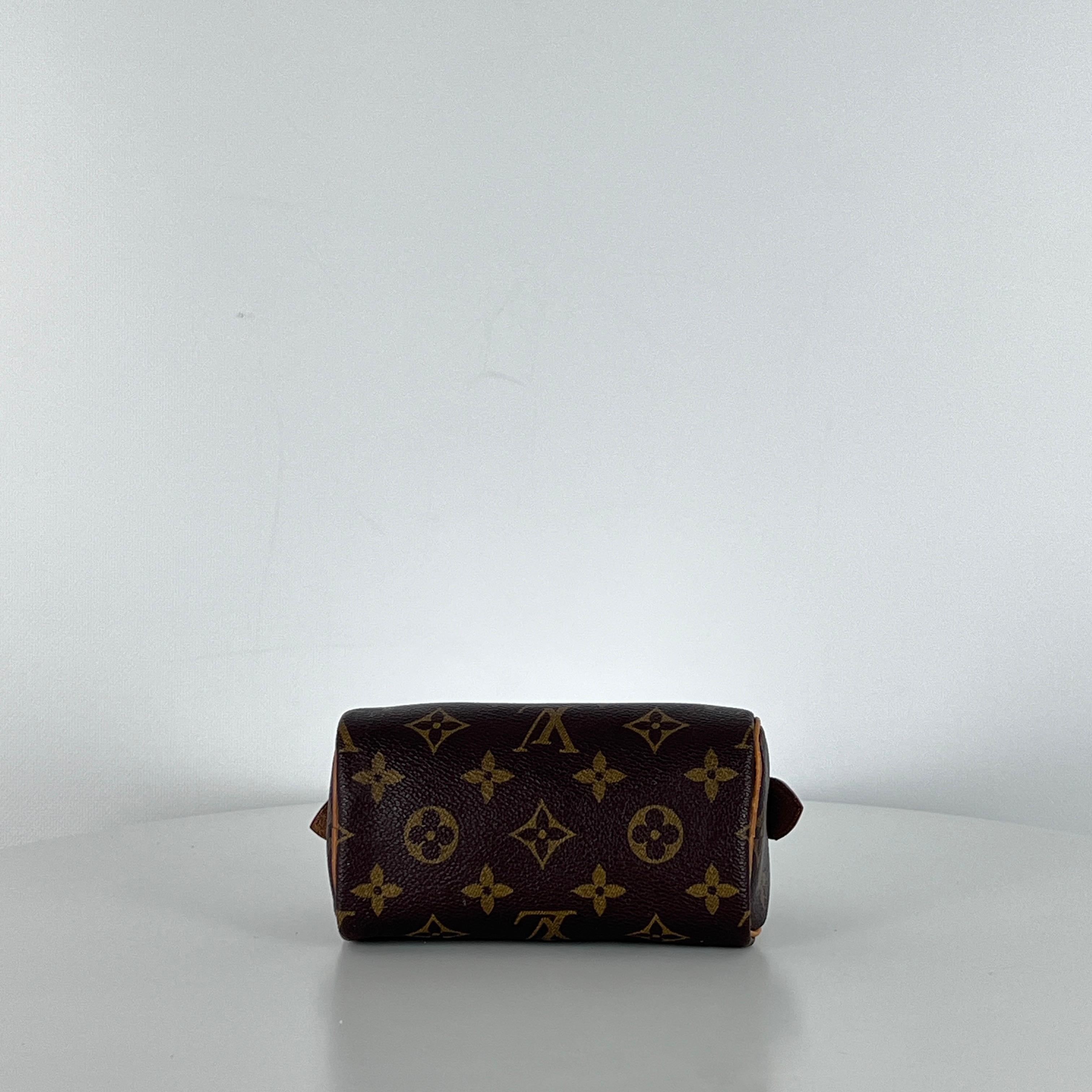 Louis Vuitton Nano Speedy Top Handle Bag Monogram Canvas Brown circa 1990 en vente 2