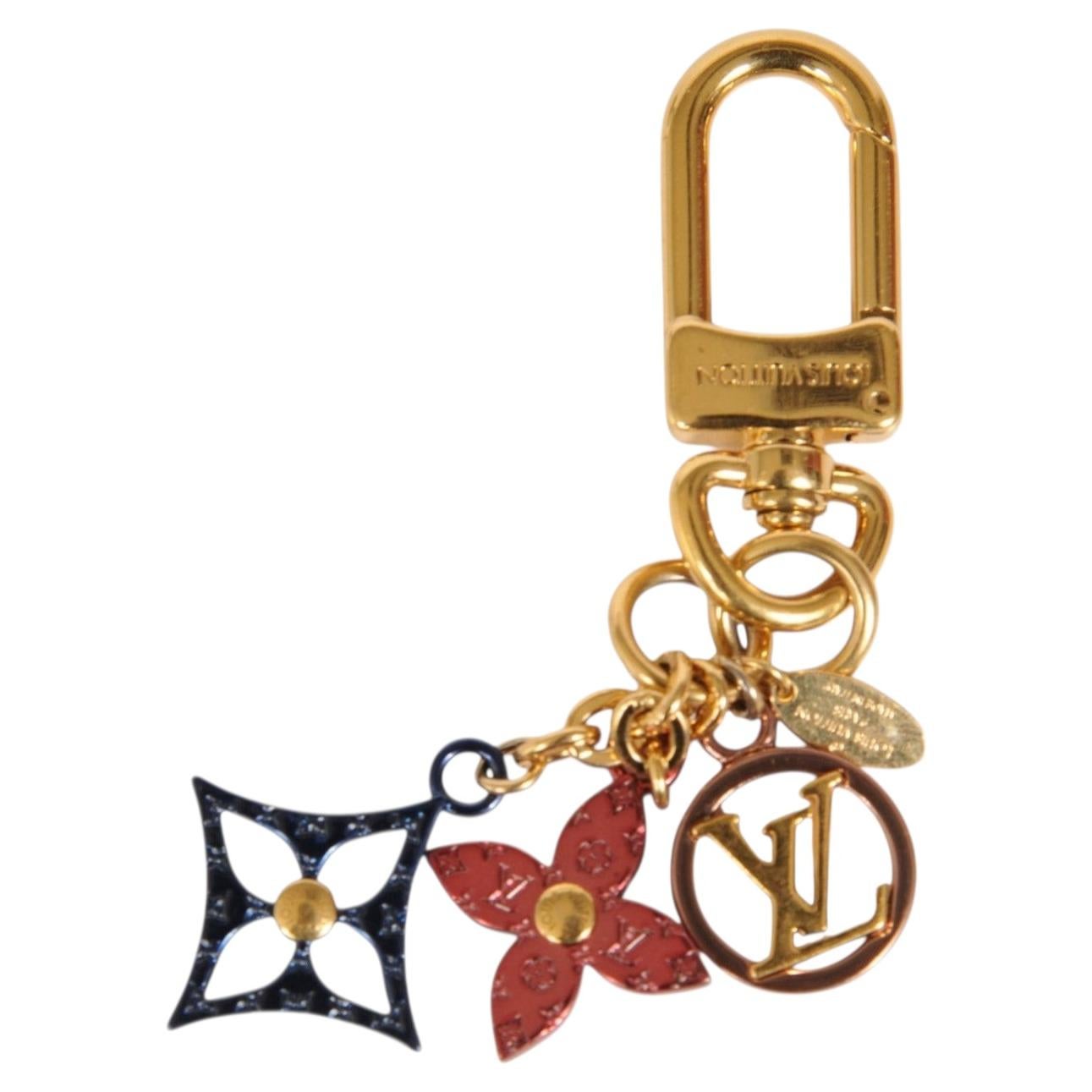 Portachiavi con ciondolo per borsa Louis Vuitton Nanogram De Fleur, oro, rosso, blu, rosa, logo LV