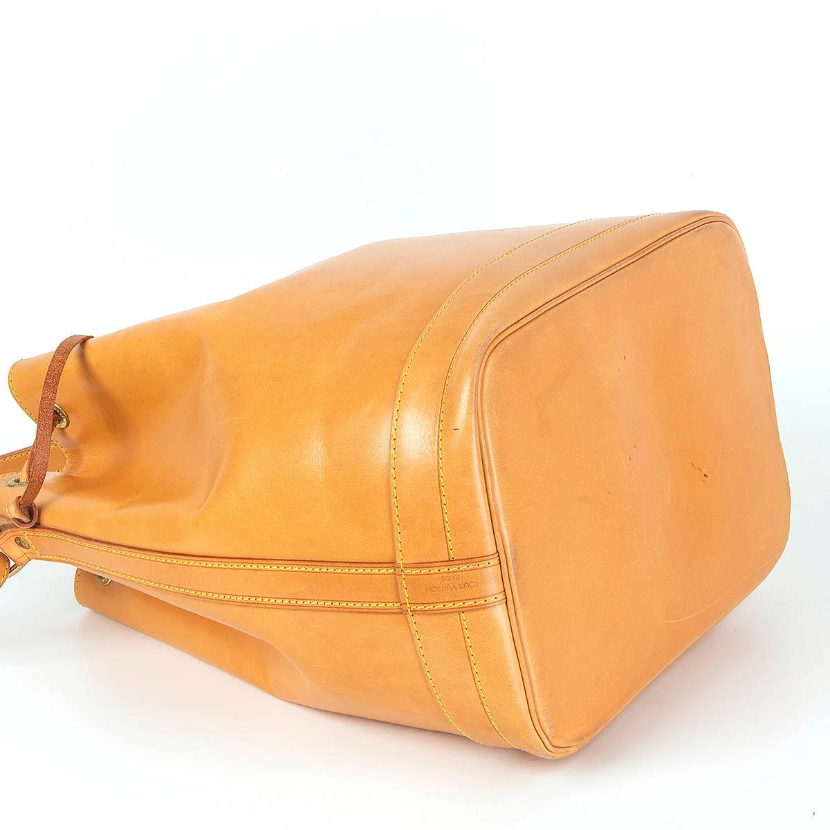 LOUIS VUITTON natural leather NOMADE NEO GM Bucket Shoulder Bag In Excellent Condition In Zürich, CH