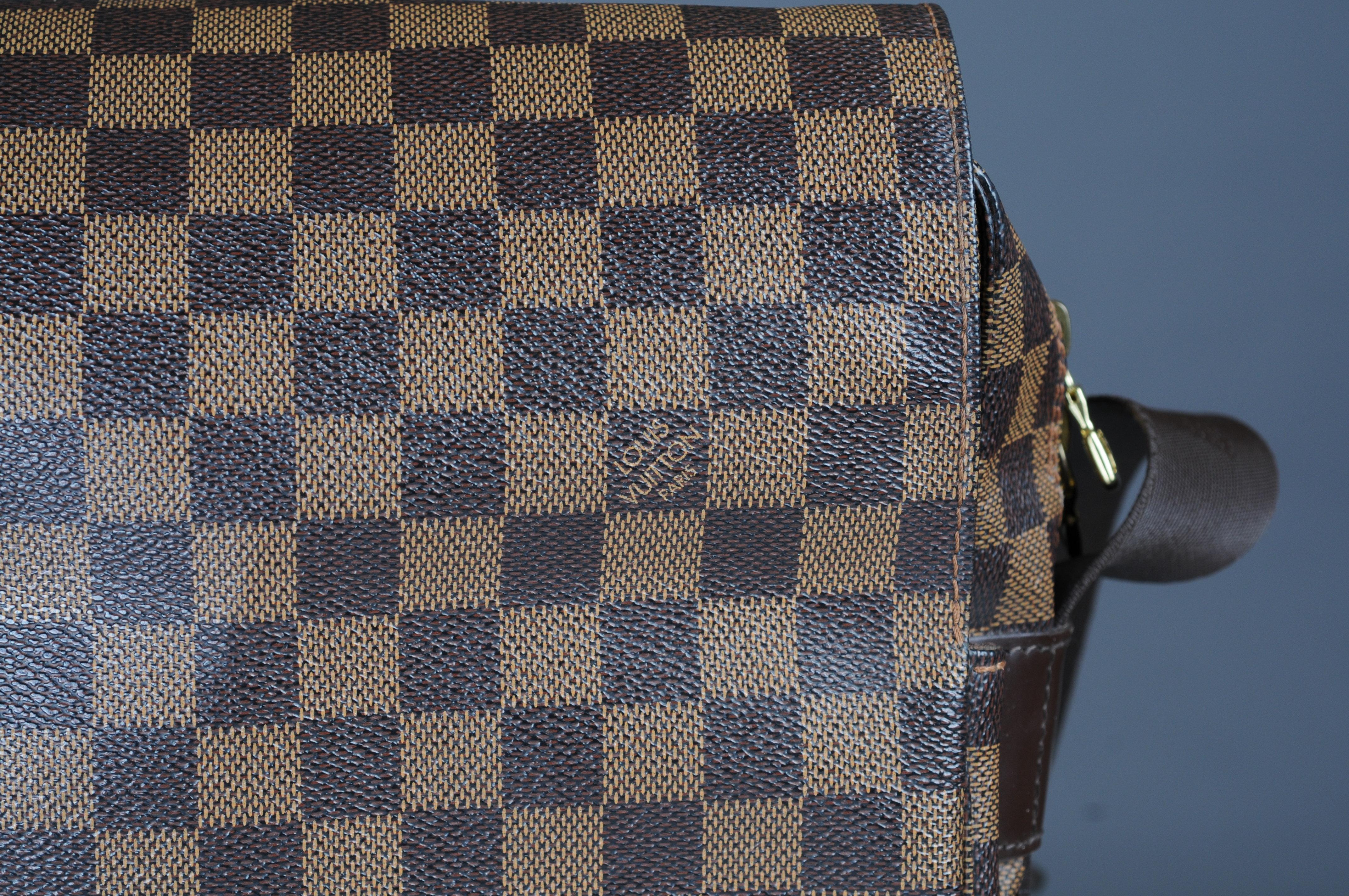 Louis Vuitton Naviglio Damier Canvas Messenger Bag aus Segeltuch  im Angebot 6
