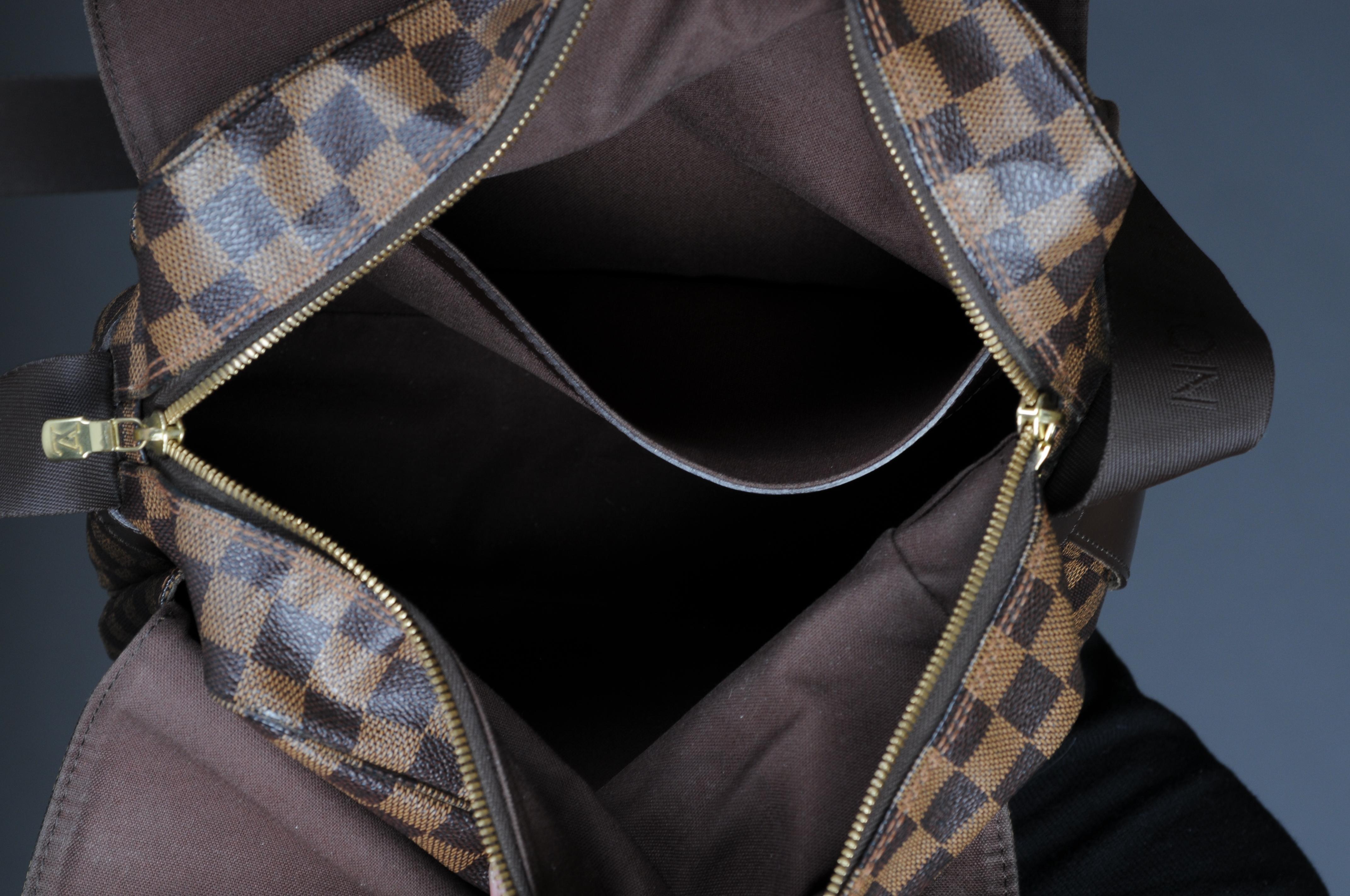 Louis Vuitton Naviglio Damier Canvas Messenger Bag aus Segeltuch  im Angebot 11