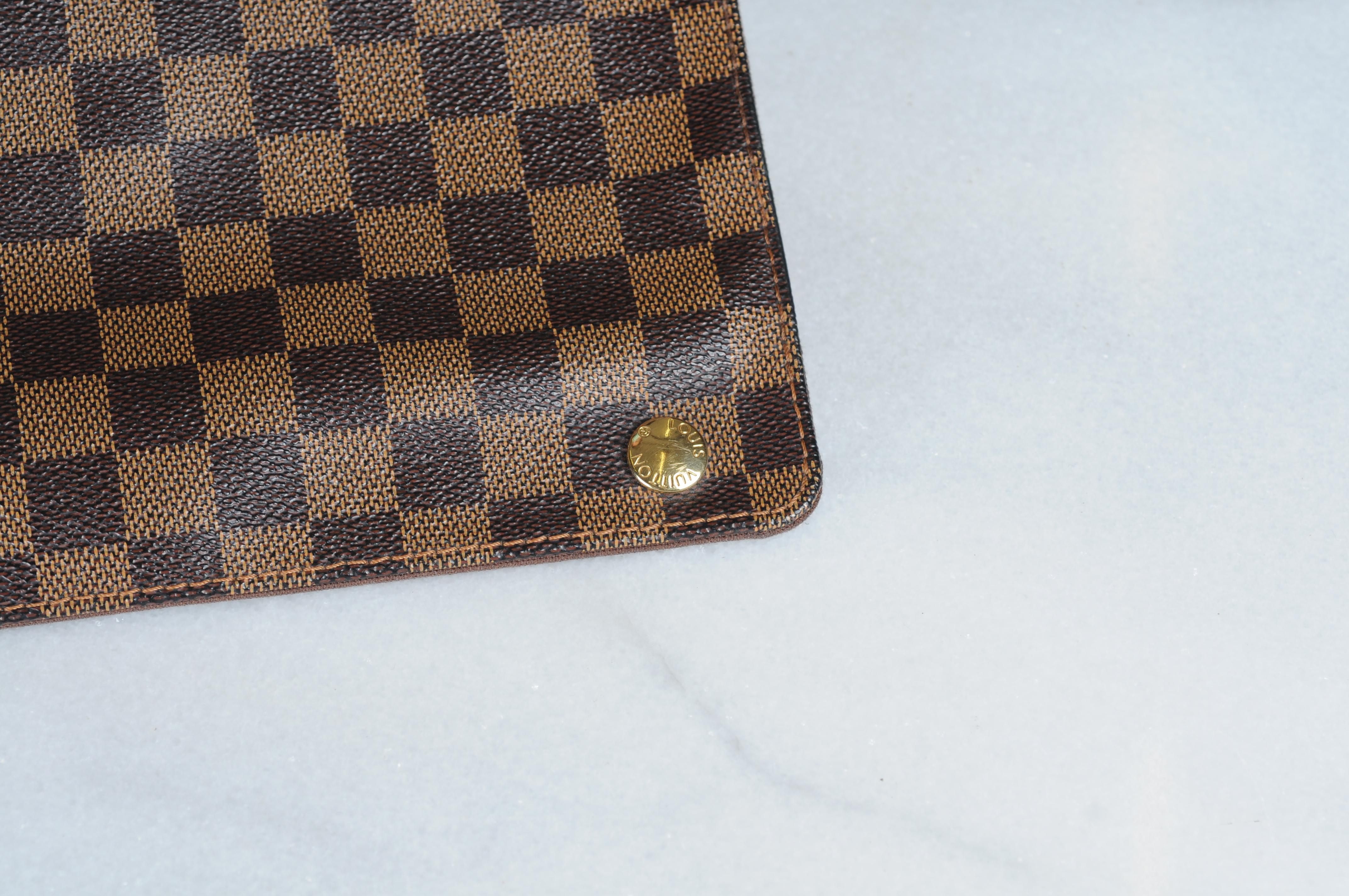 Louis Vuitton Naviglio Damier Canvas Messenger Bag aus Segeltuch  im Angebot 13