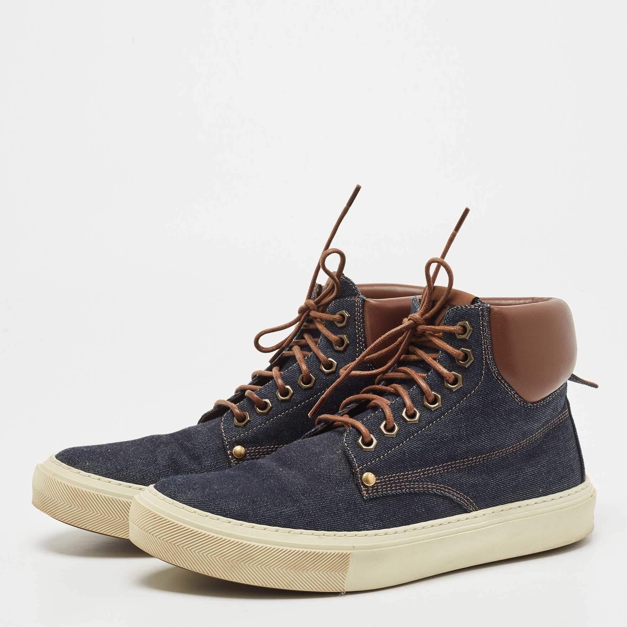 Louis Vuitton Navy Blue/Brown Denim and Leather High Top Sneakers Size 41.5 In Good Condition In Dubai, Al Qouz 2