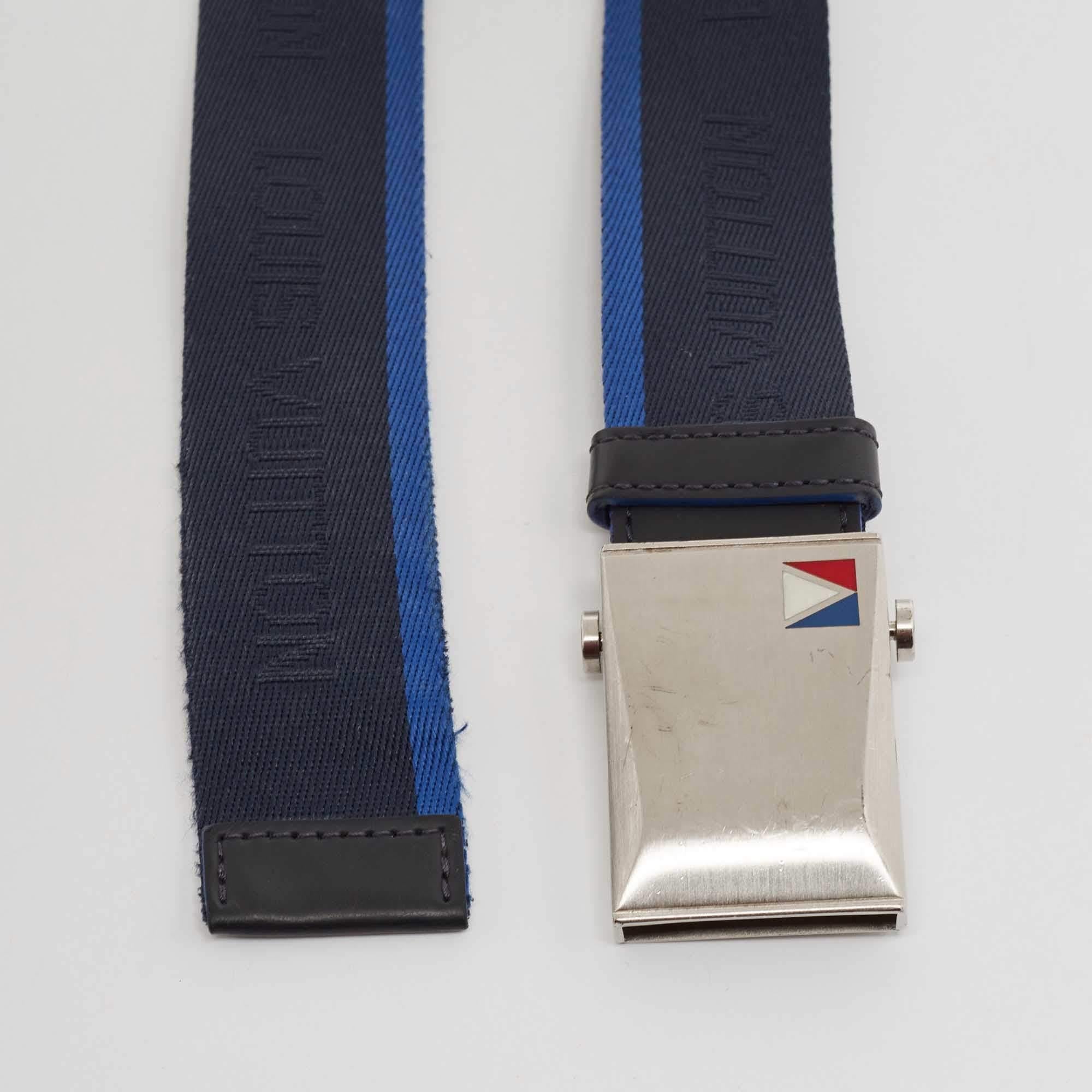 A classic add on to your collection of belts is this designer piece. Cut to a convenient length the belt has a smooth finish and a sturdy built. It will continually complement your style.