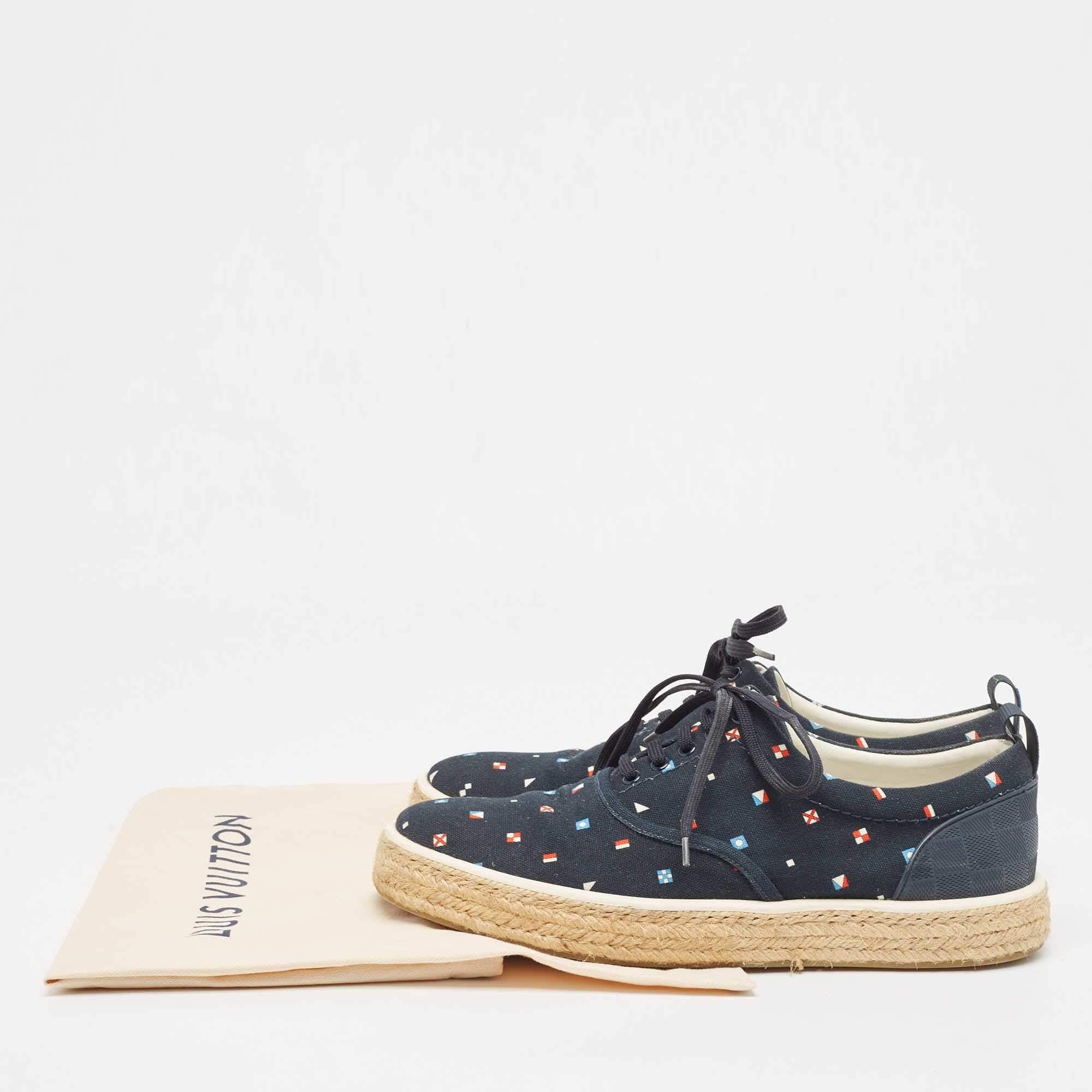 Espadrillas Louis Vuitton in tela e gomma blu navy misura 43 in vendita 4