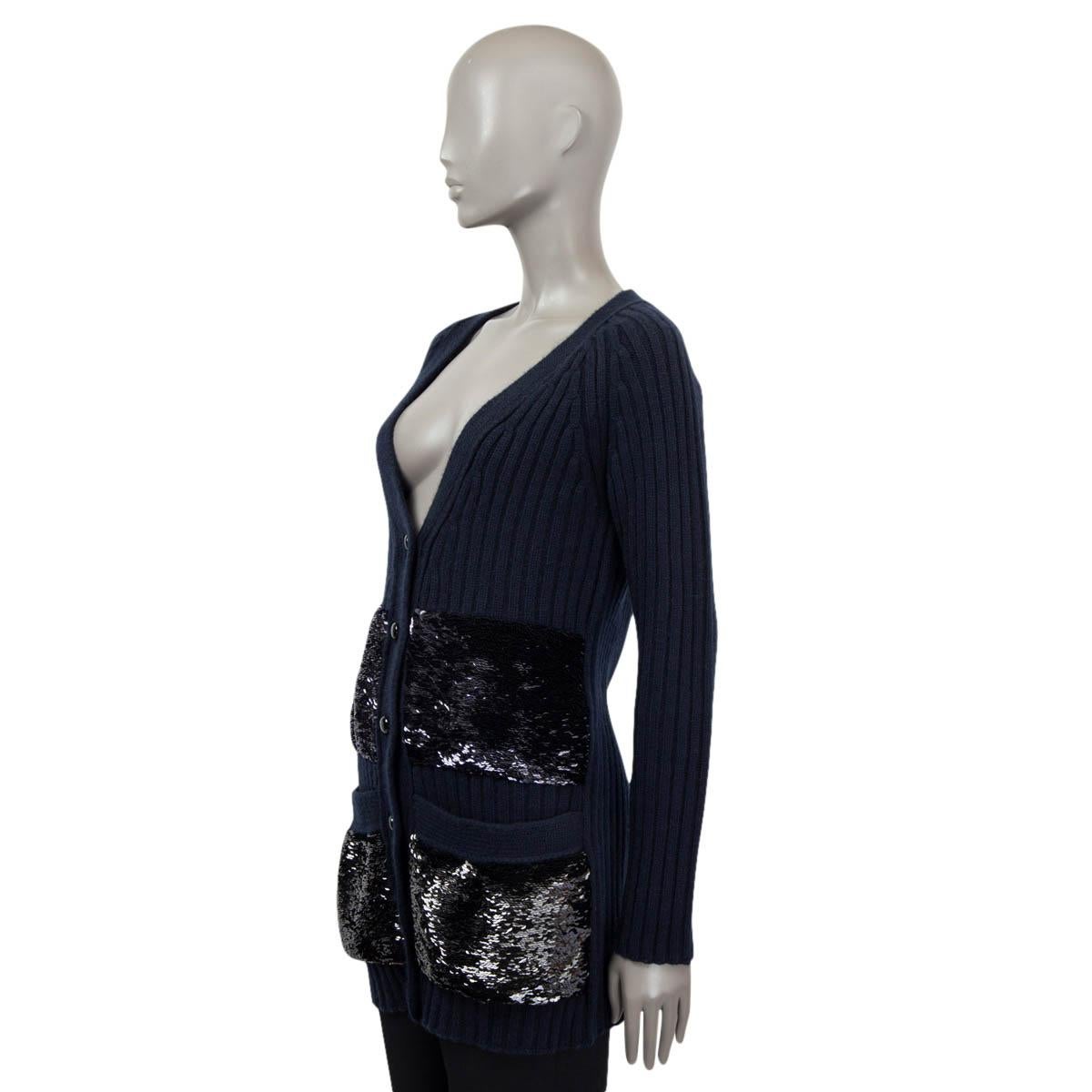 LOUIS VUITTON navy blue cashmere SEQUIN POCKETS Cardigan Sweater S In Excellent Condition For Sale In Zürich, CH